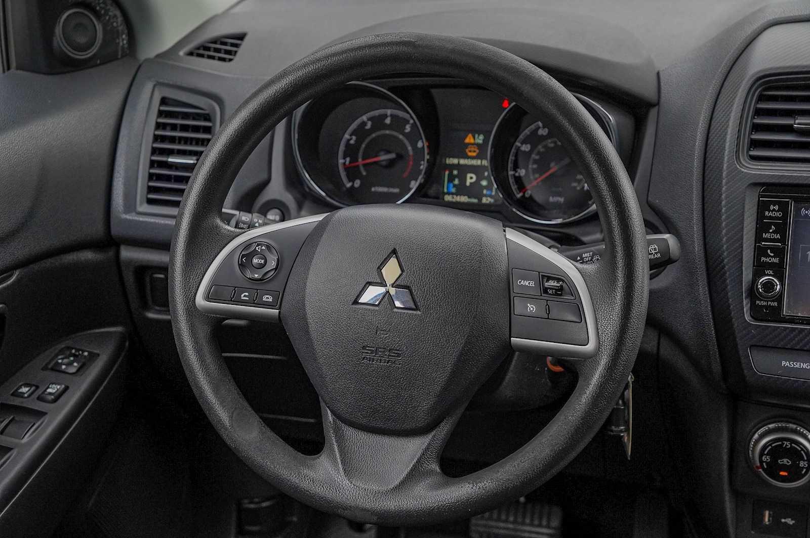 Thumbnail: 2021 Mitsubishi Outlander Sport - 25