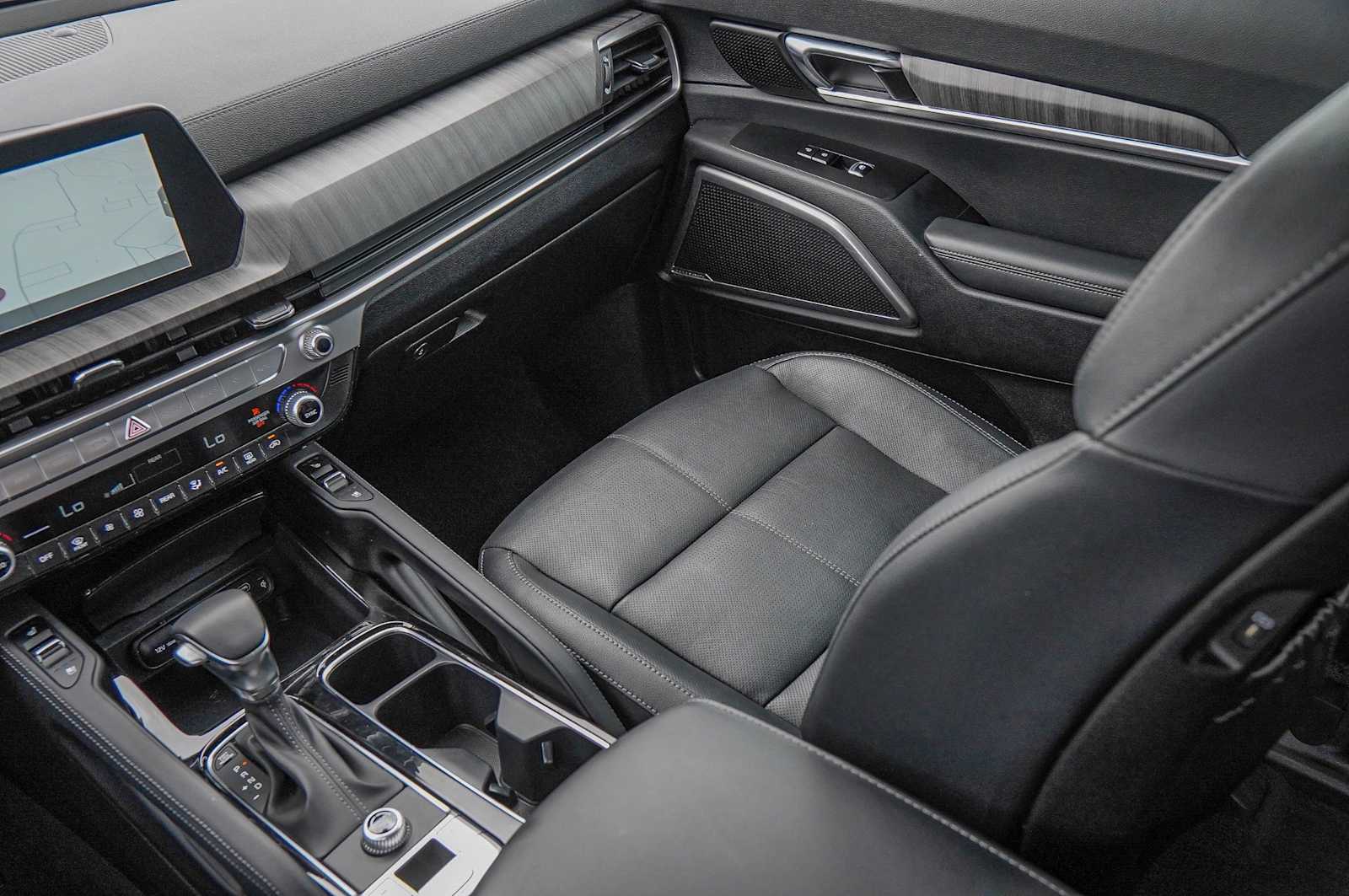 Thumbnail: 2024 Kia Telluride - 25