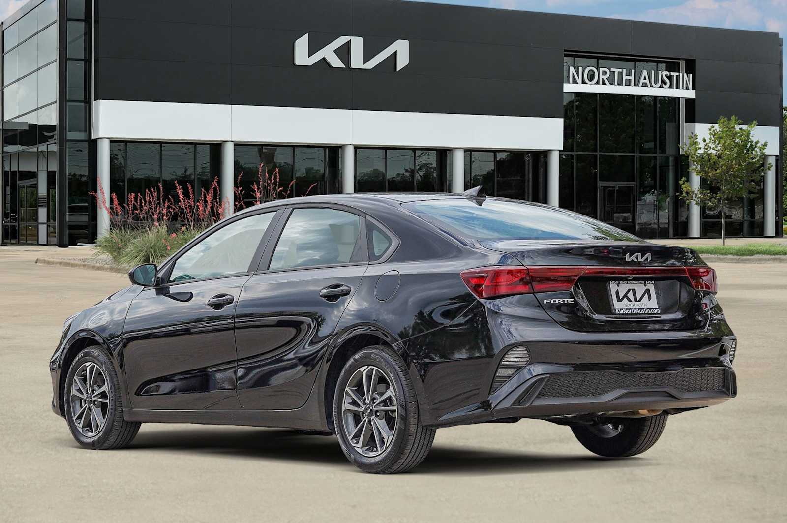 Thumbnail: 2024 Kia Forte - 5