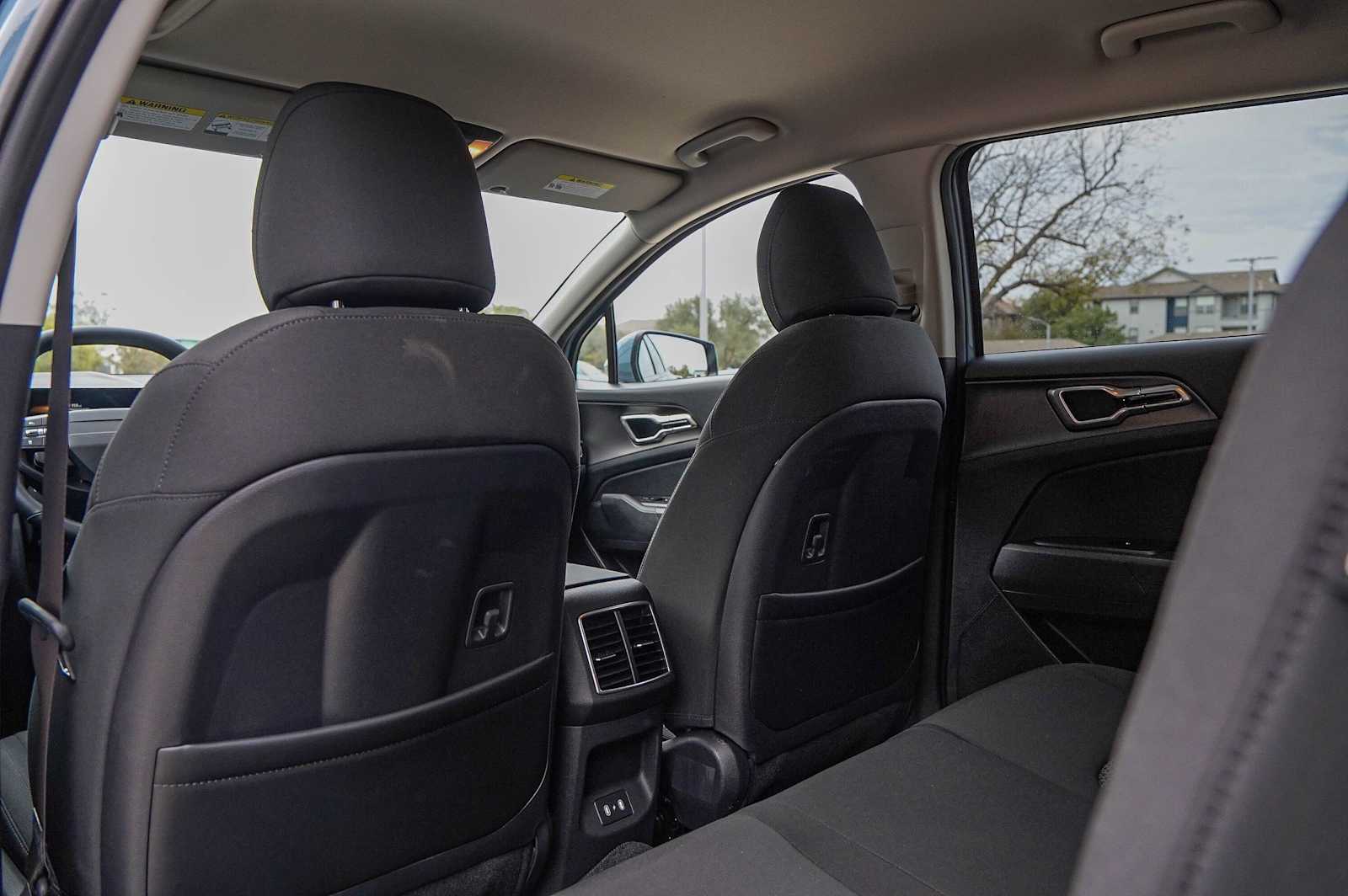 Thumbnail: 2026 Kia Sportage - 36