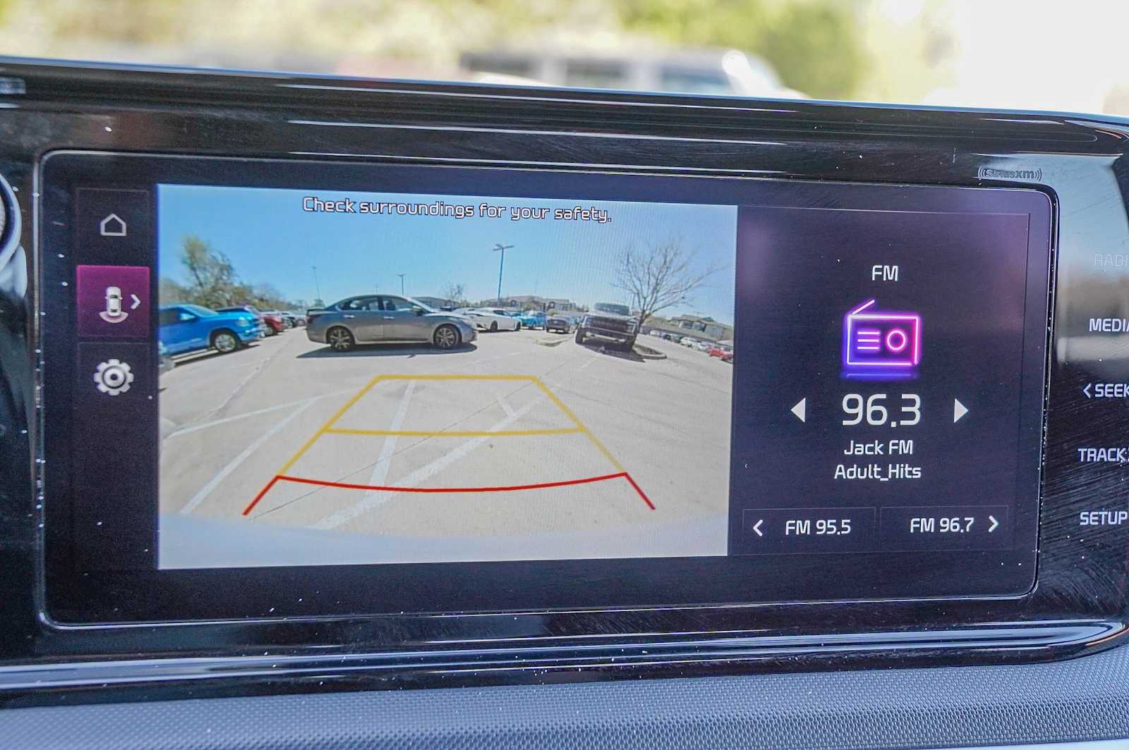 Thumbnail: 2023 Kia K5 - 17