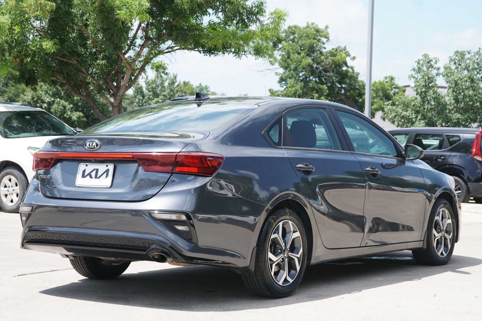 Thumbnail: 2021 Kia Forte - 3
