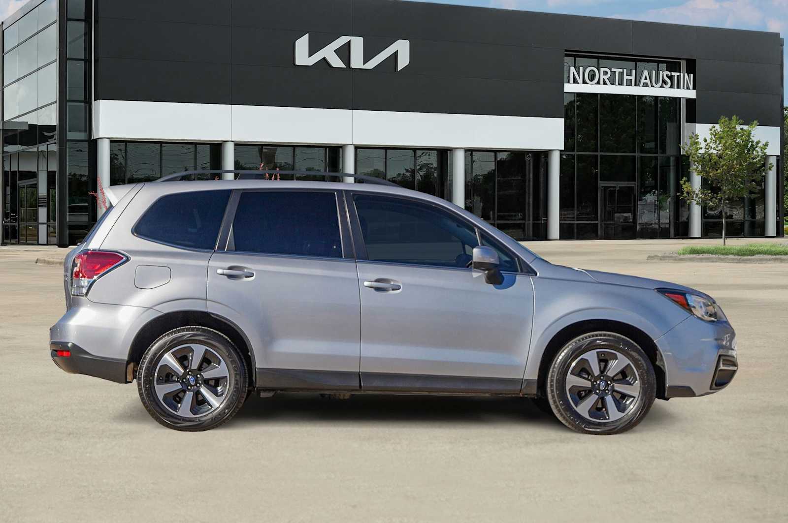 Thumbnail: 2017 Subaru Forester - 7