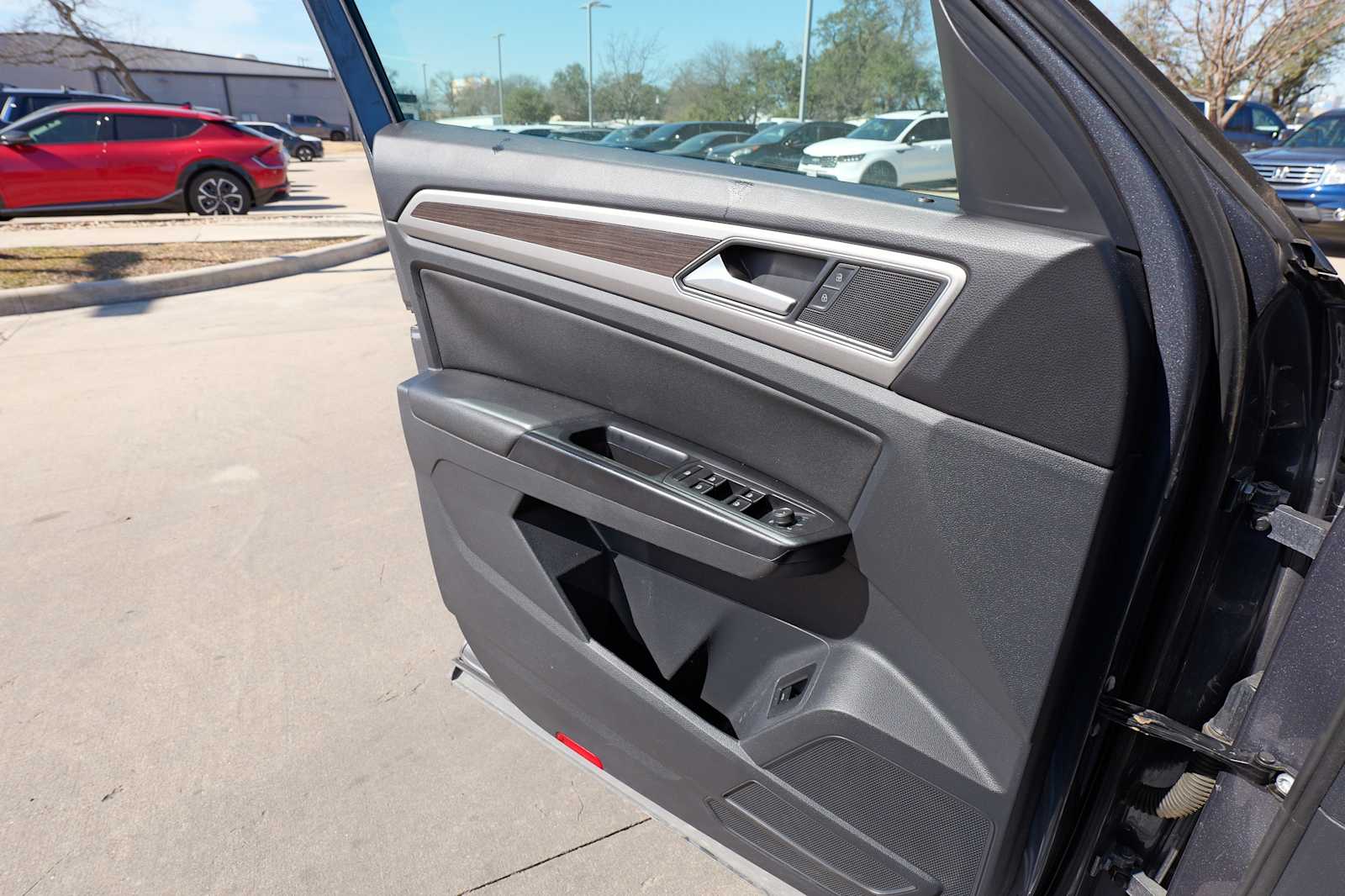 Thumbnail: 2019 Volkswagen Atlas - 20