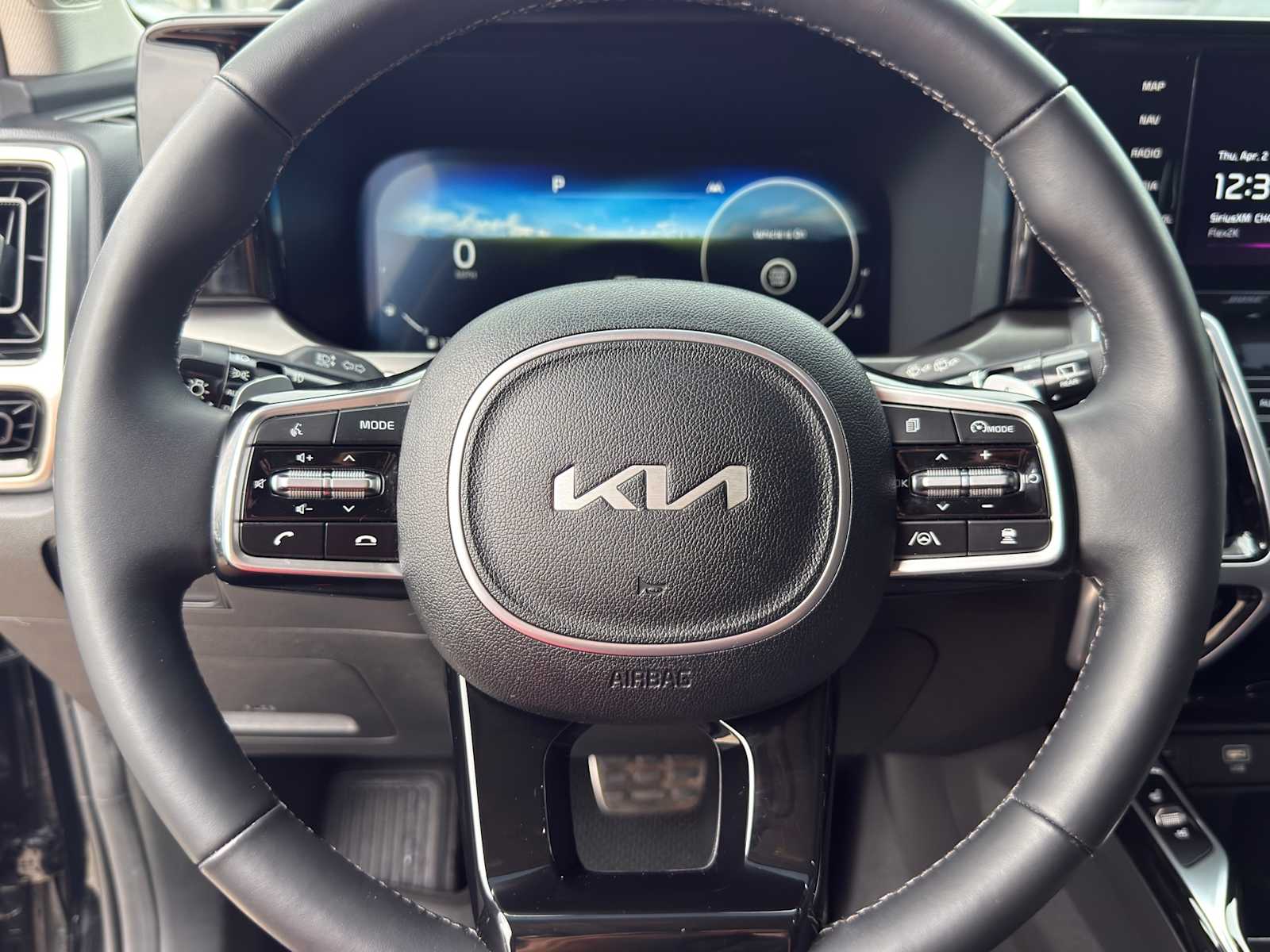 Thumbnail: 2023 Kia Sorento - 16