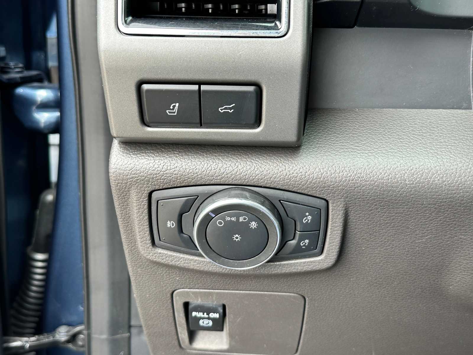 Thumbnail: 2020 Ford Expedition - 16