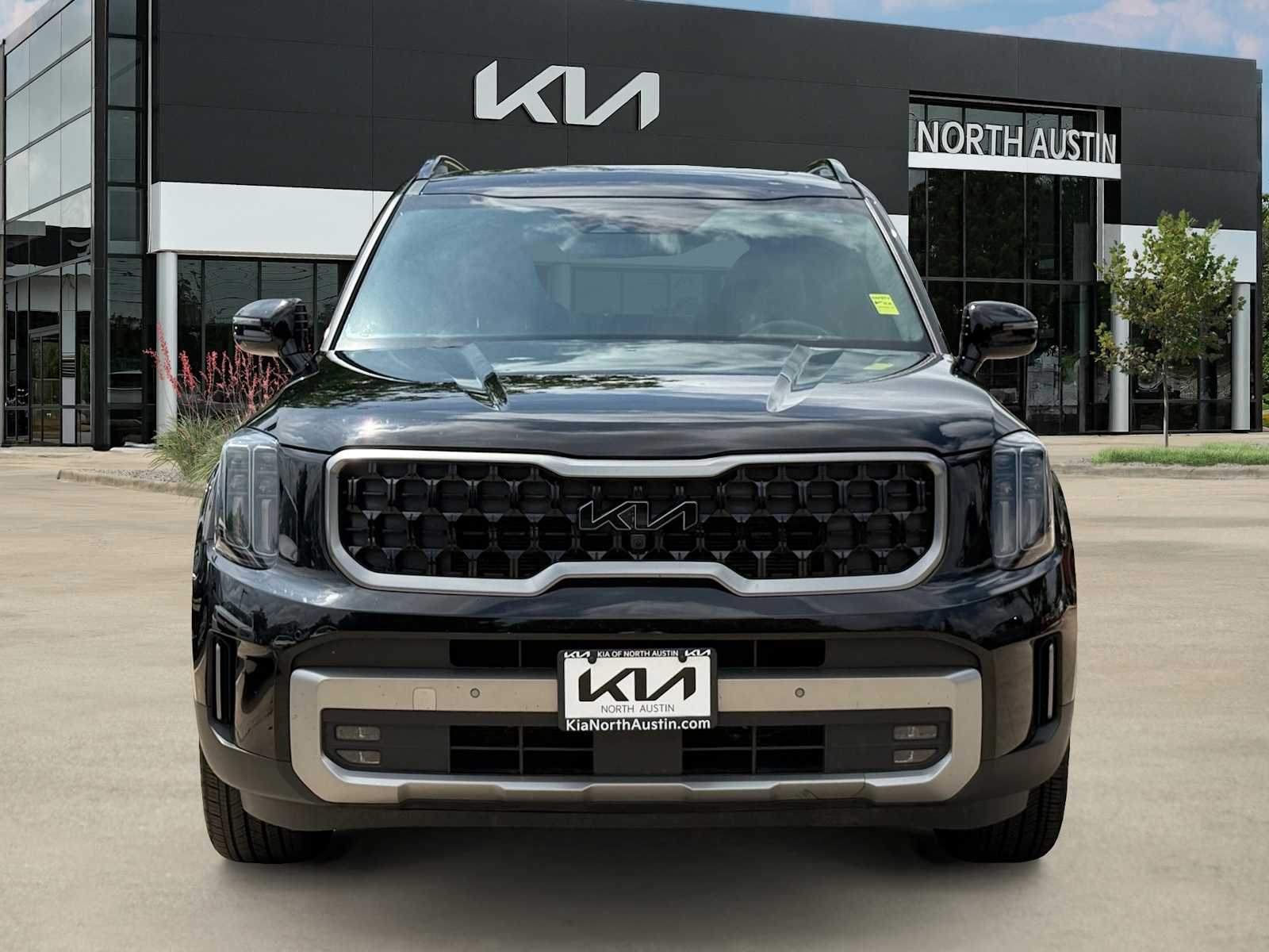 Thumbnail: 2023 Kia Telluride - 2