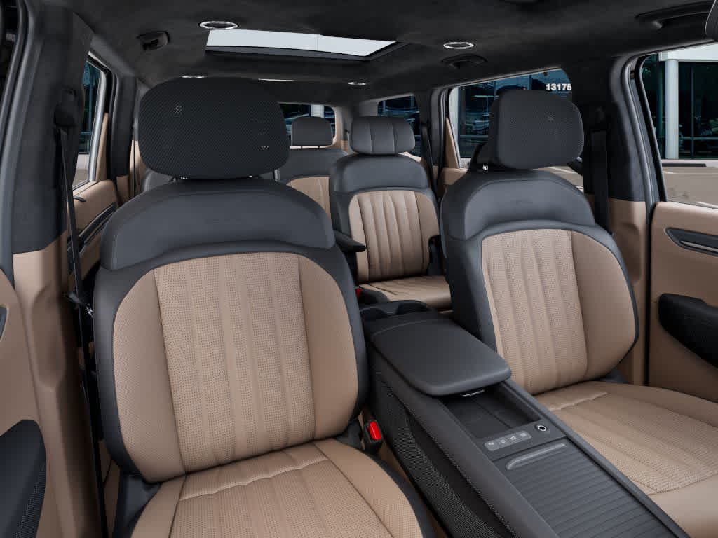 Thumbnail: 2026 Kia EV9 - 15