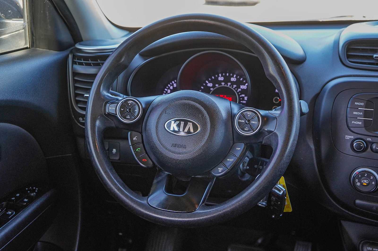 Thumbnail: 2016 Kia Soul - 25