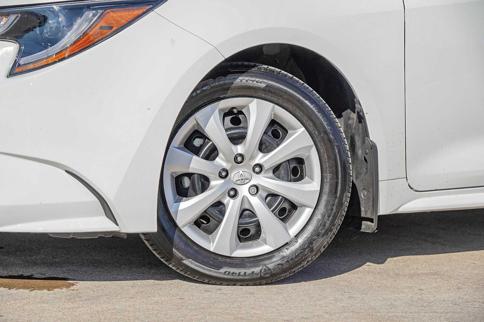 Thumbnail: 2024 Toyota Corolla - 2