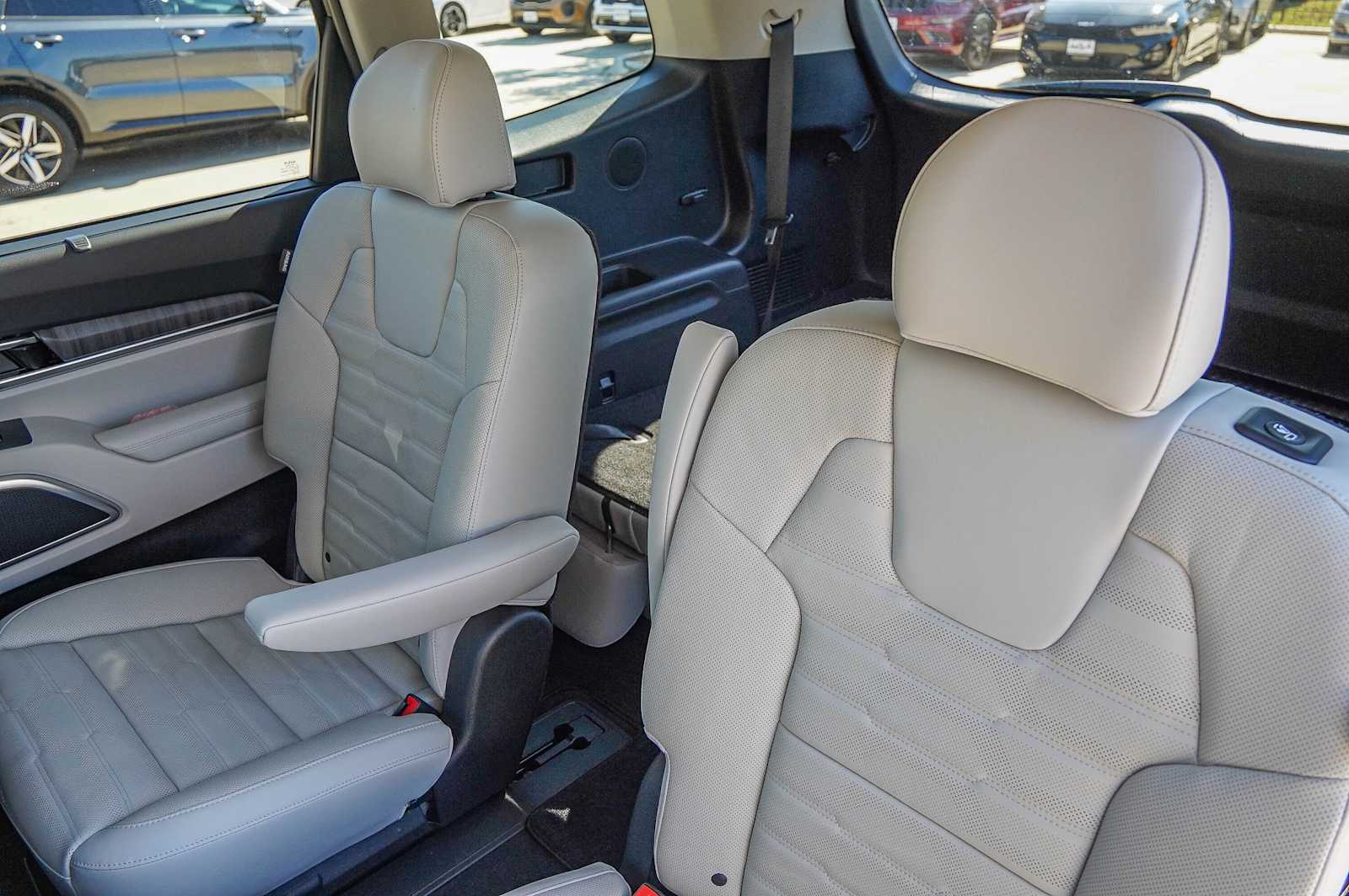 Thumbnail: 2024 Kia Telluride - 33