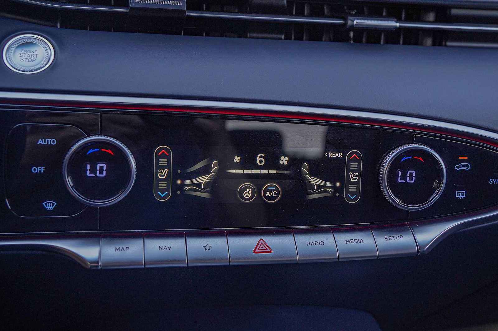 Thumbnail: 2023 Genesis GV70 - 20