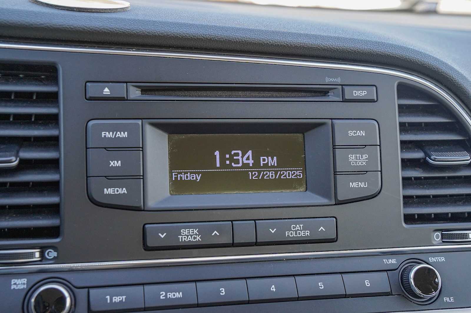 Thumbnail: 2017 Hyundai Elantra - 17