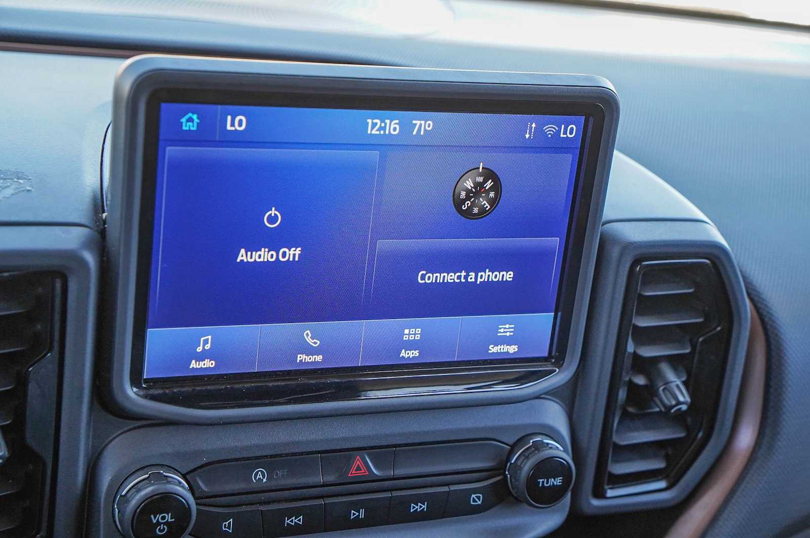 Thumbnail: 2022 Ford Bronco Sport - 19