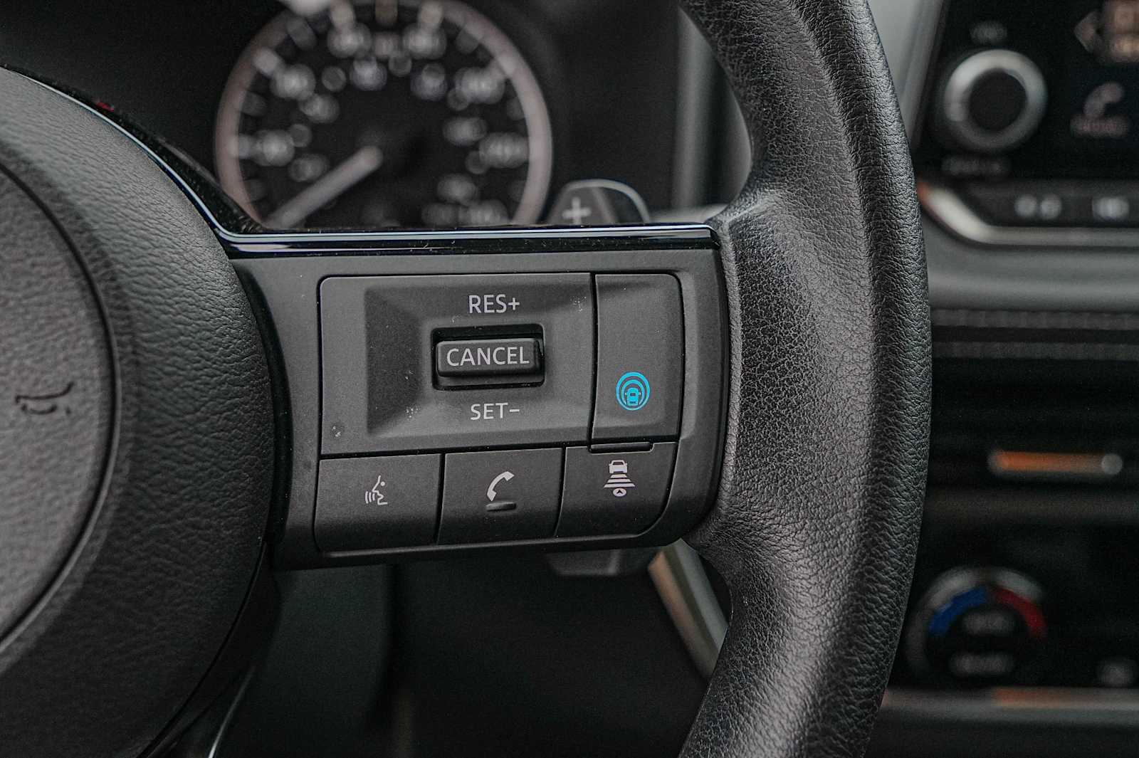 Thumbnail: 2023 Nissan Rogue - 14