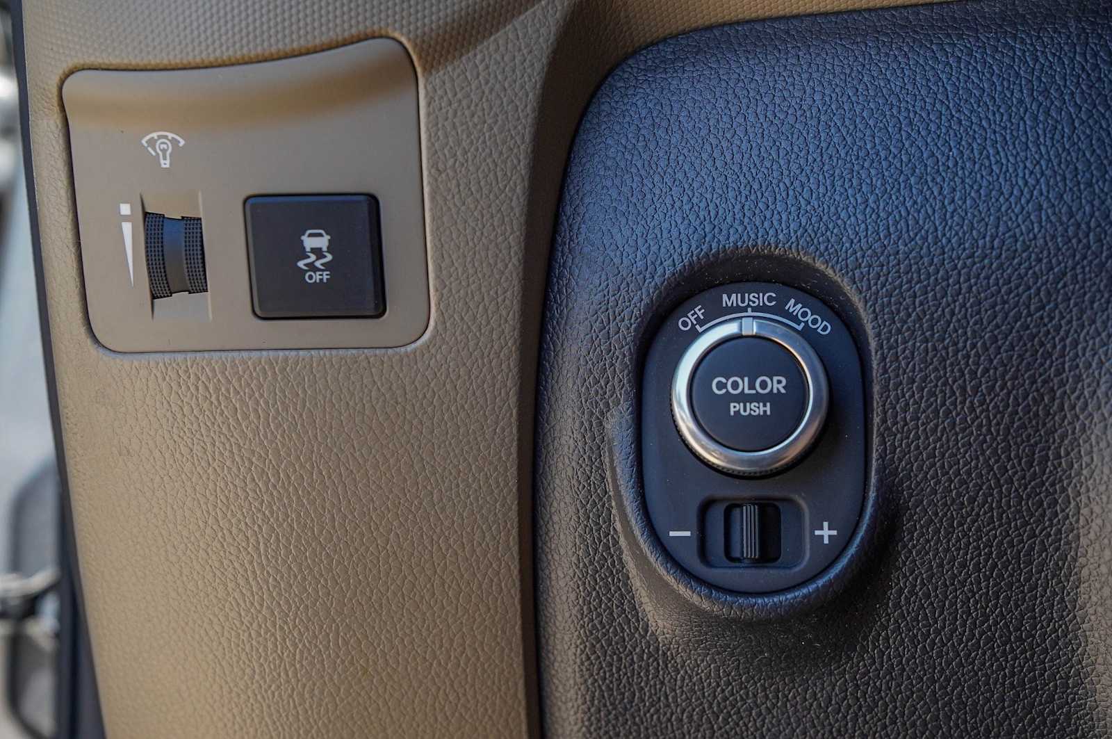 Thumbnail: 2012 Kia Soul - 21