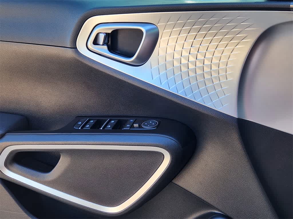 Thumbnail: 2023 Kia Soul - 19