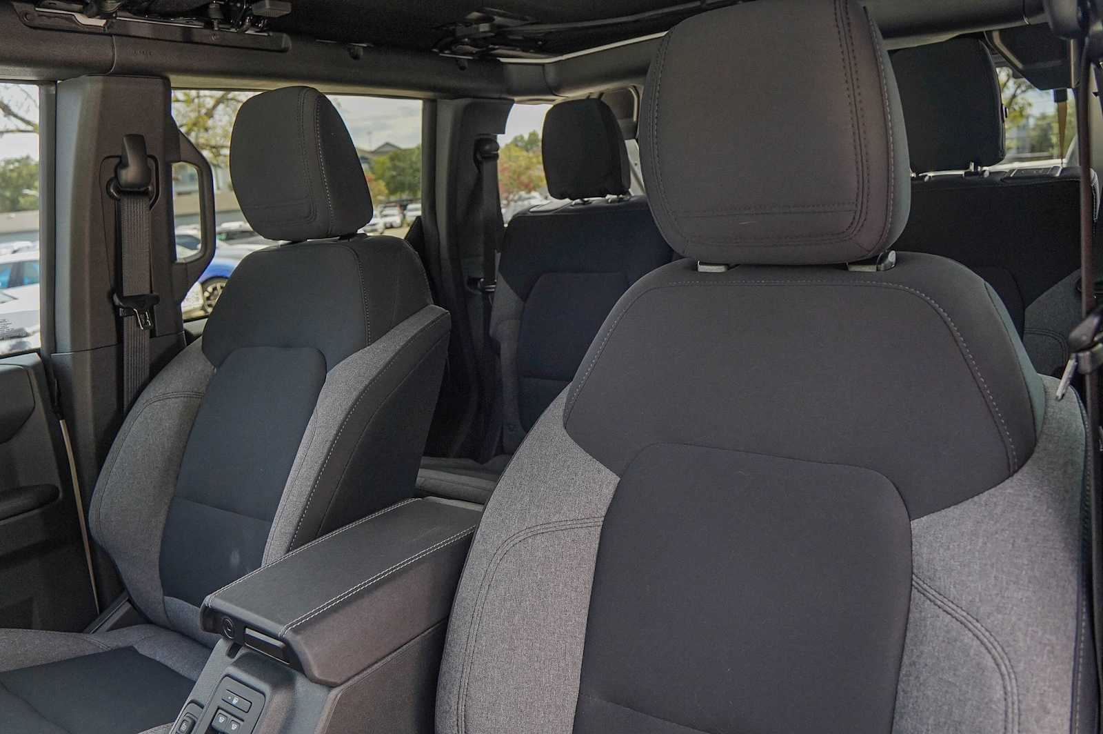 Thumbnail: 2025 Ford Bronco - 11