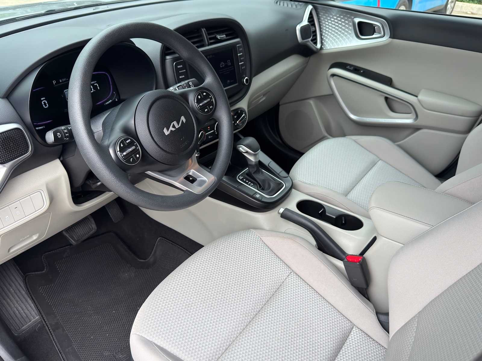 Thumbnail: 2025 Kia Soul - 8