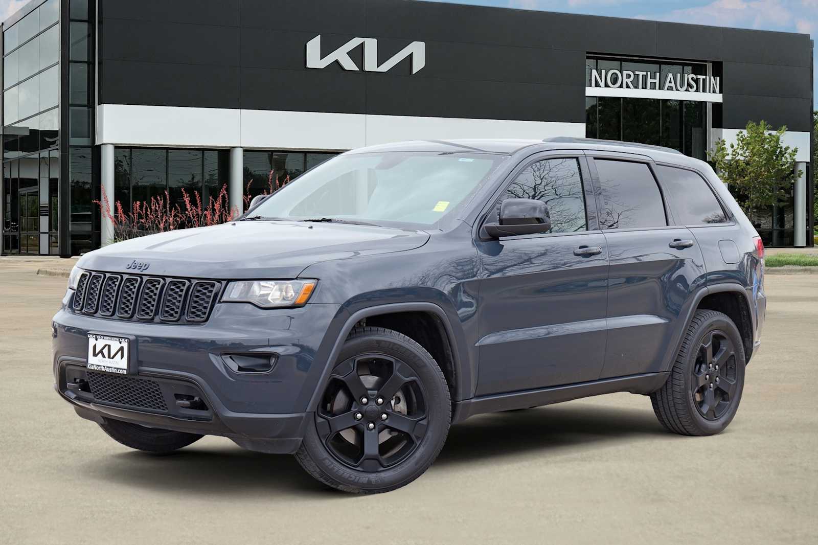 Thumbnail: 2018 Jeep Grand Cherokee - 1