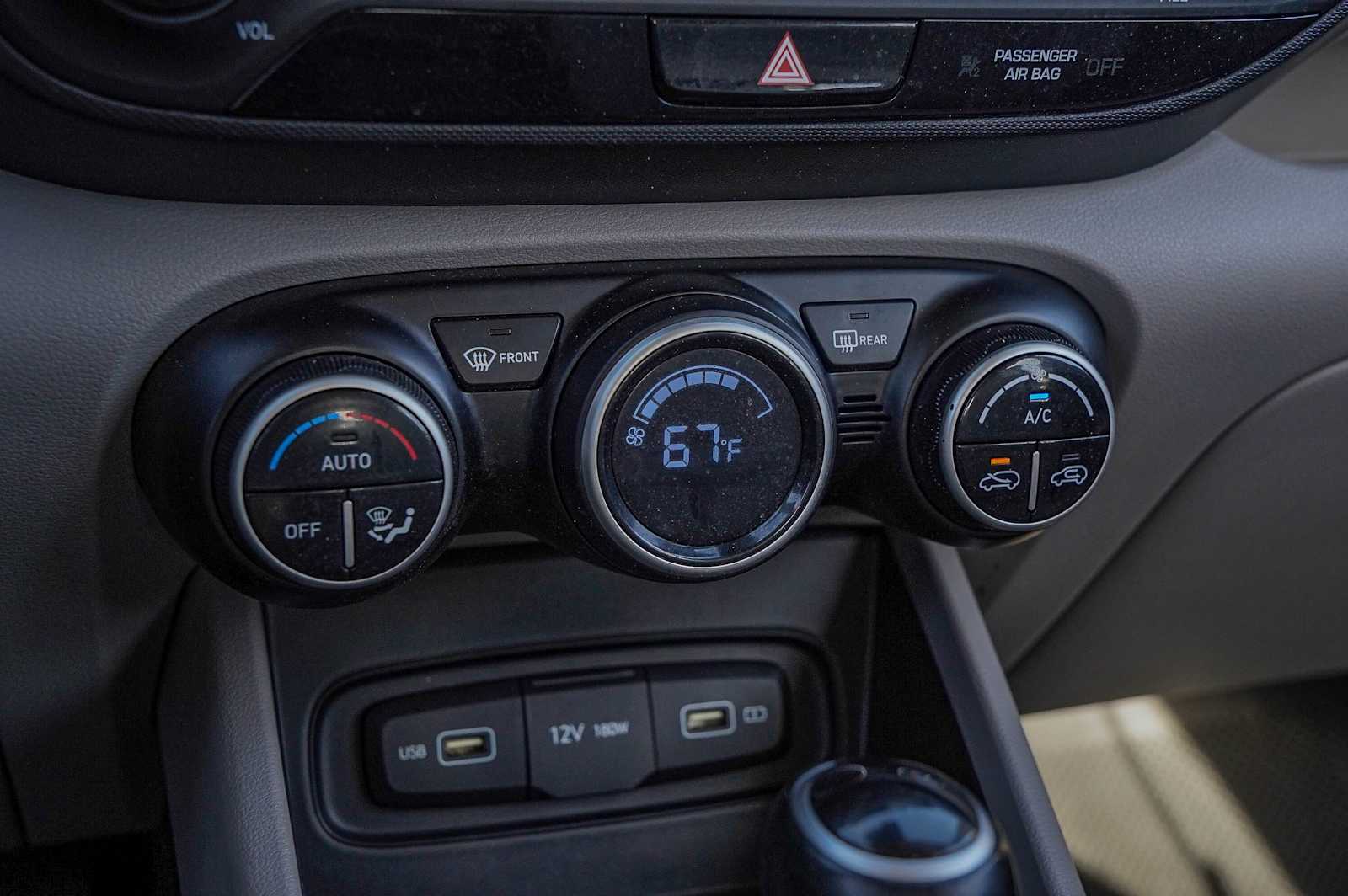 Thumbnail: 2022 Hyundai Venue - 19