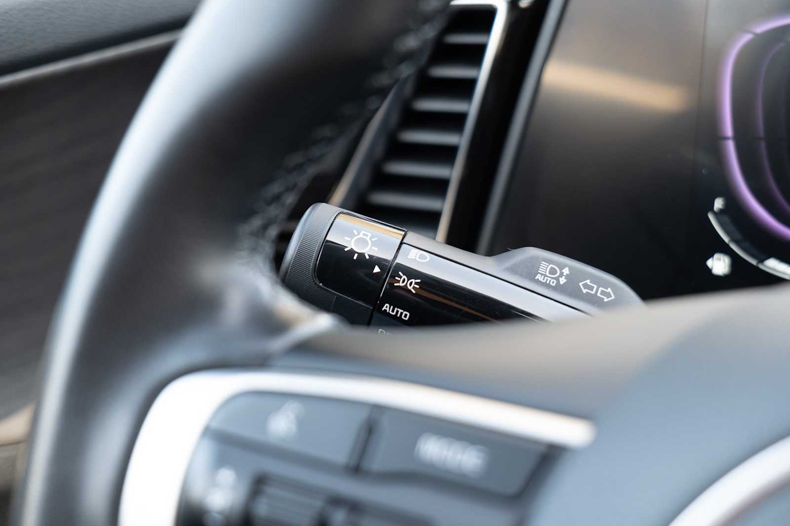 Thumbnail: 2023 Kia Sportage - 18