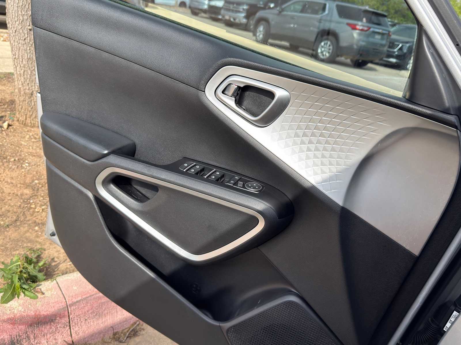 Thumbnail: 2020 Kia Soul - 22