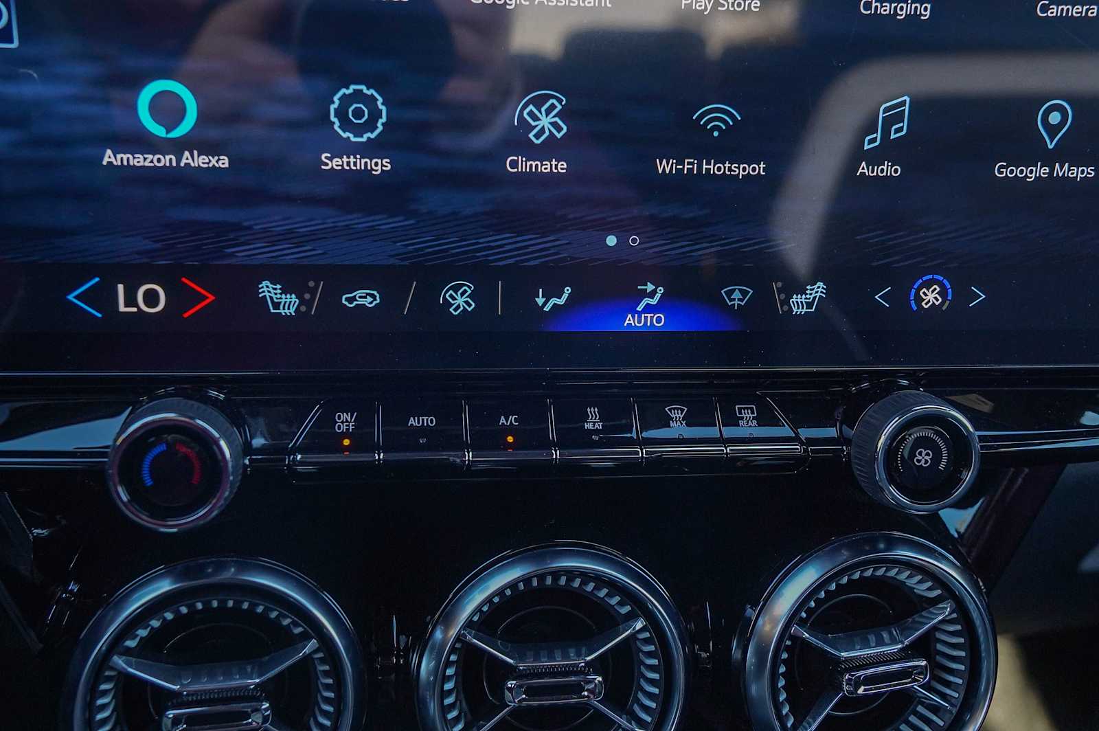 Thumbnail: 2024 Chevrolet Blazer EV - 19