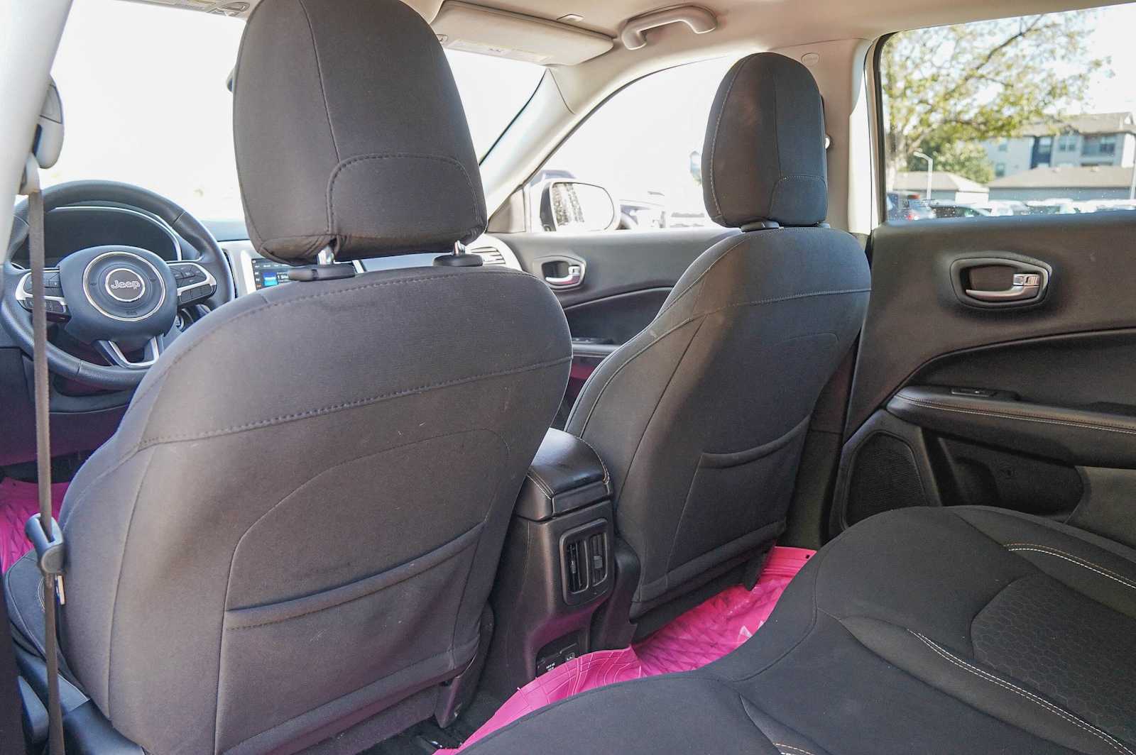 Thumbnail: 2019 Jeep Compass - 28