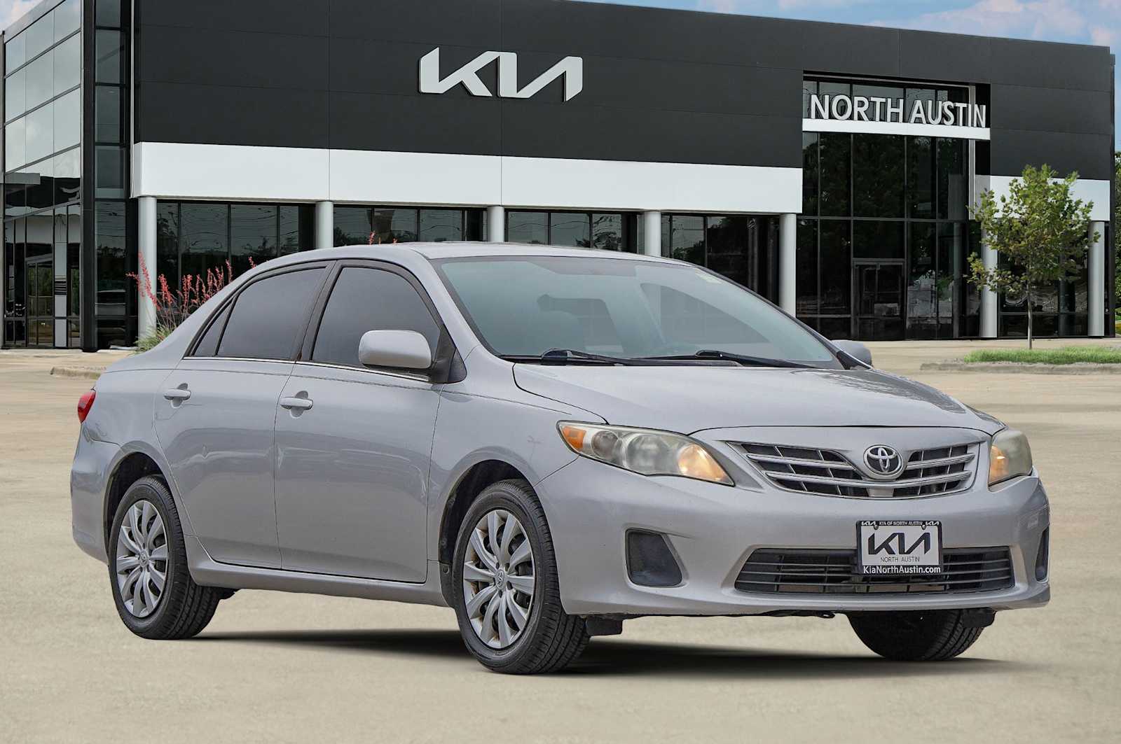 Thumbnail: 2013 Toyota Corolla - 8