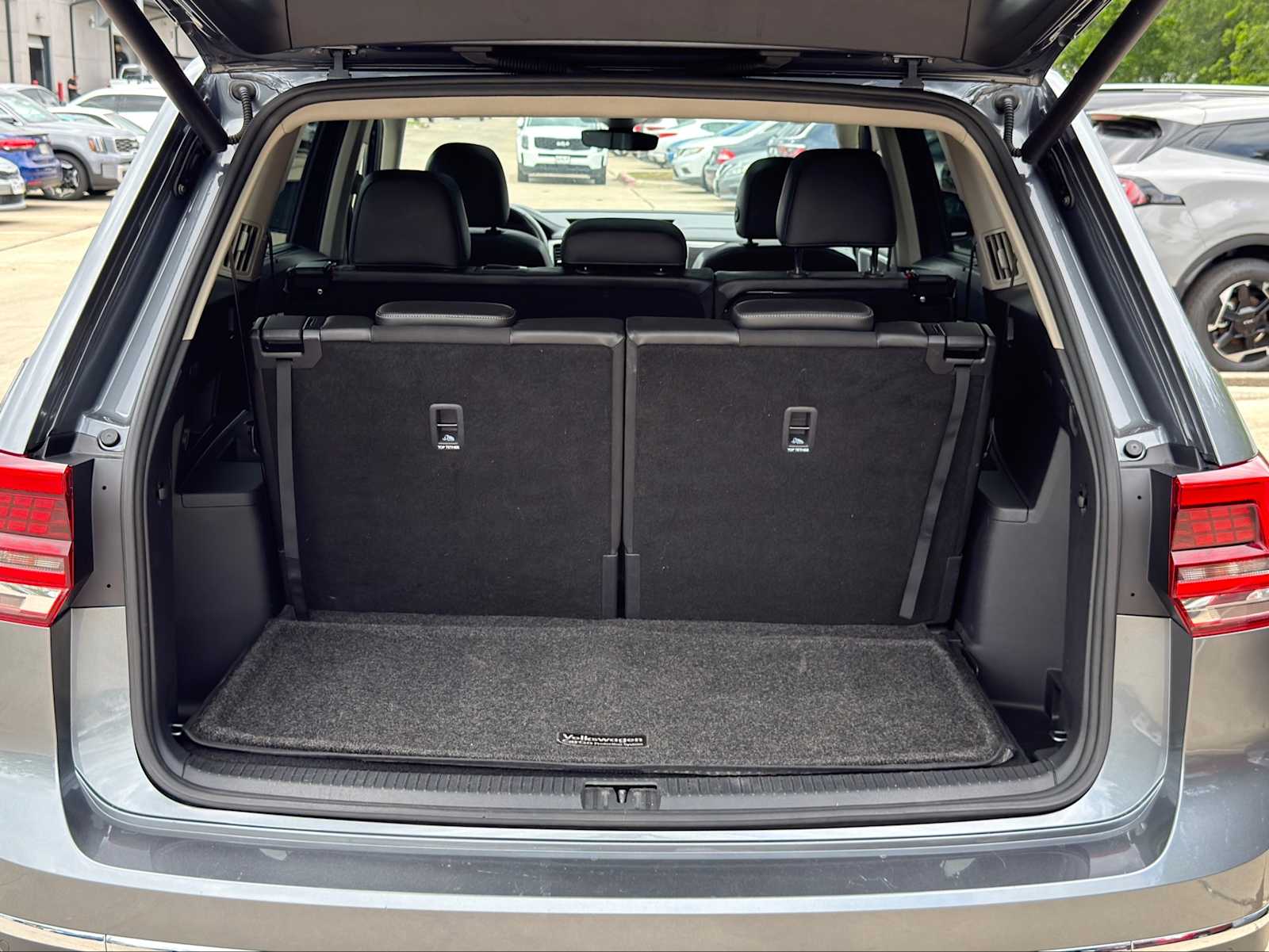 Thumbnail: 2019 Volkswagen Atlas - 6