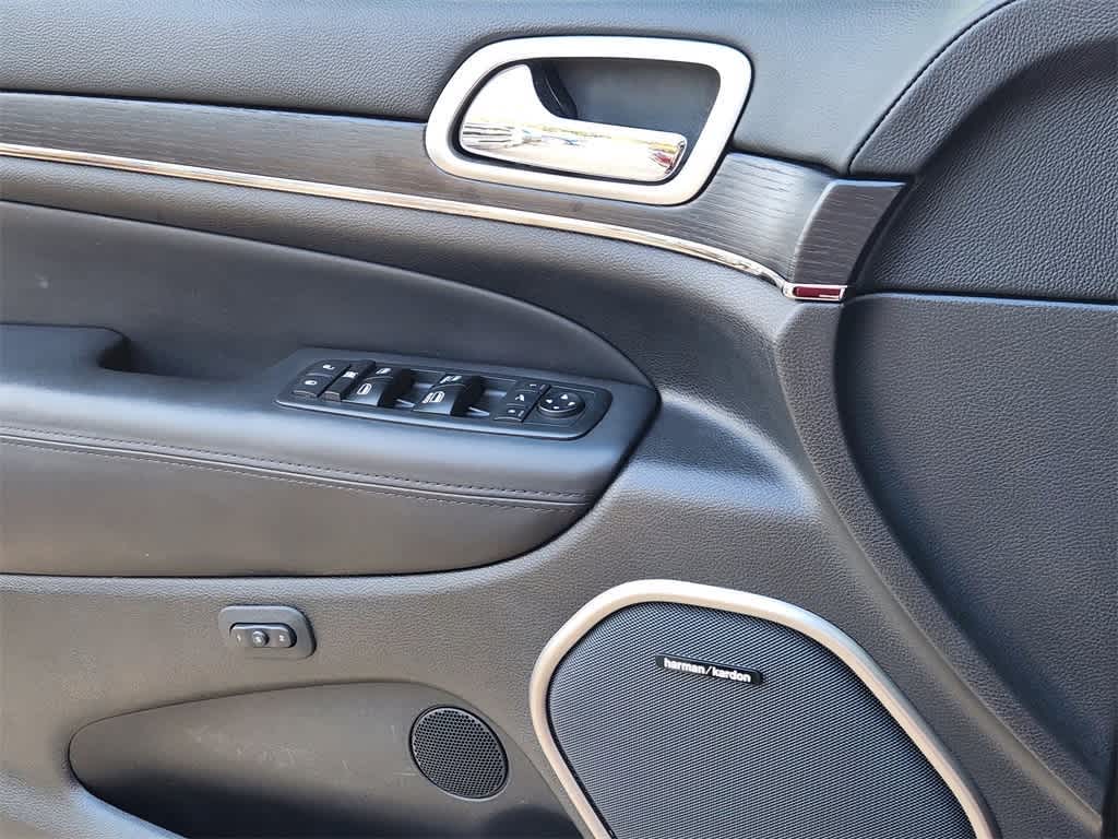 Thumbnail: 2018 Jeep Grand Cherokee - 21