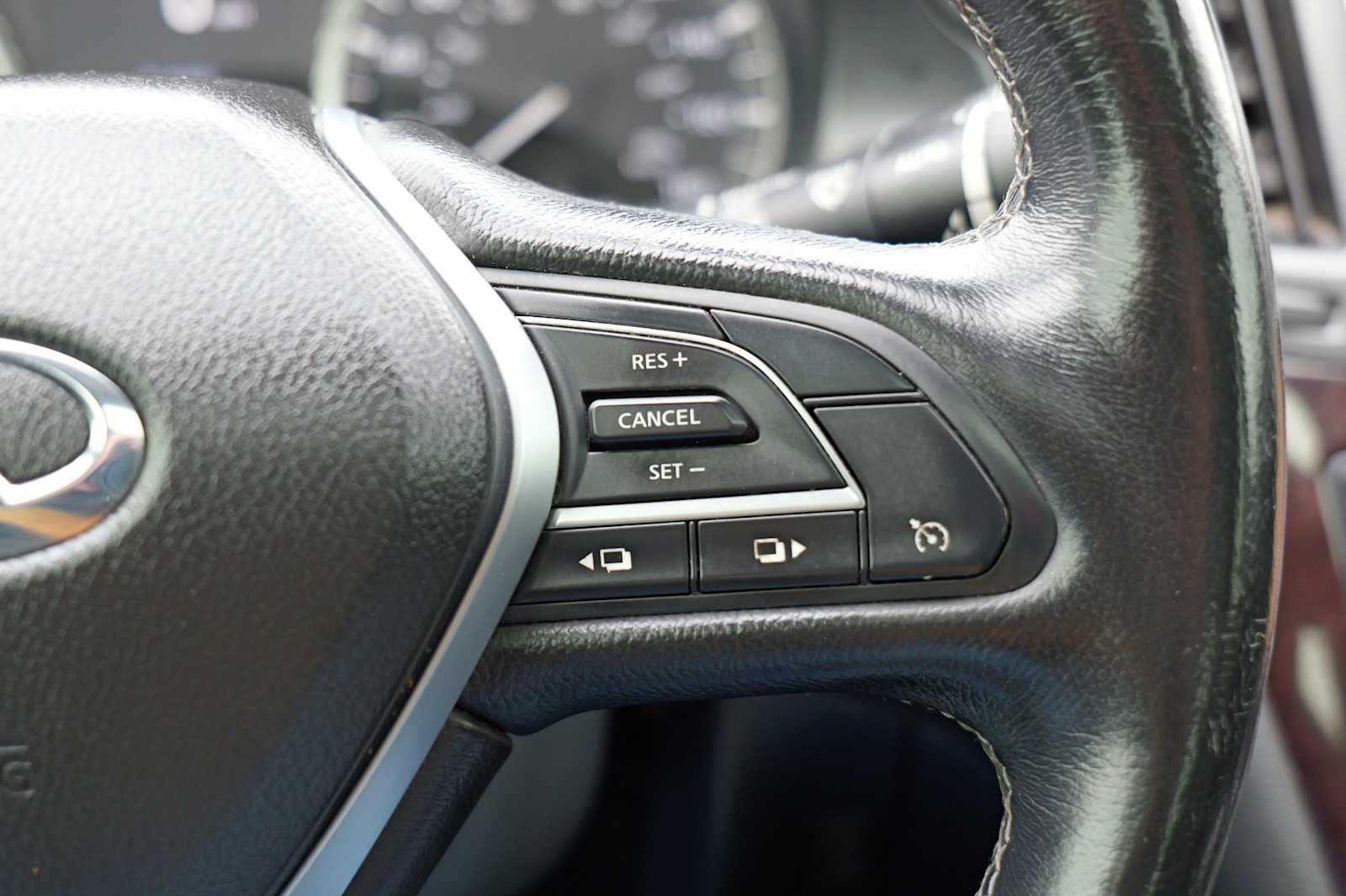 Thumbnail: 2018 INFINITI Q50 - 9