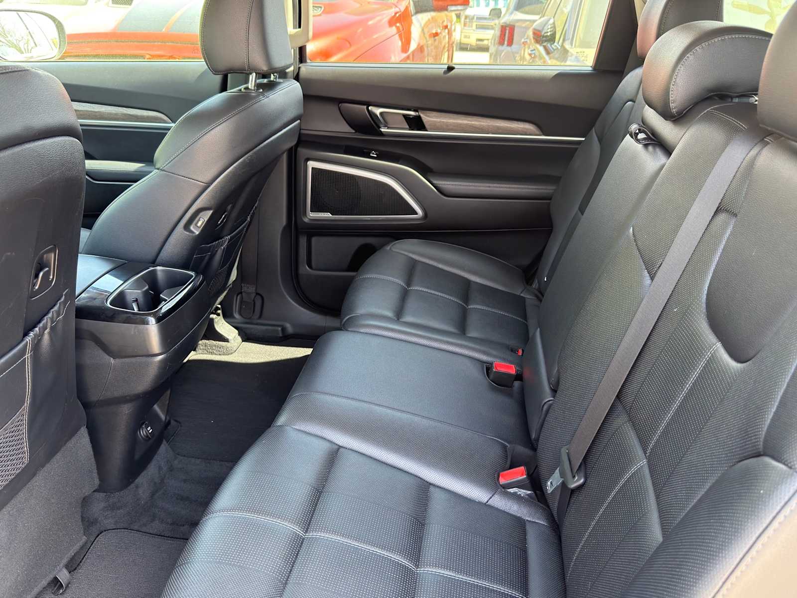 Thumbnail: 2020 Kia Telluride - 27