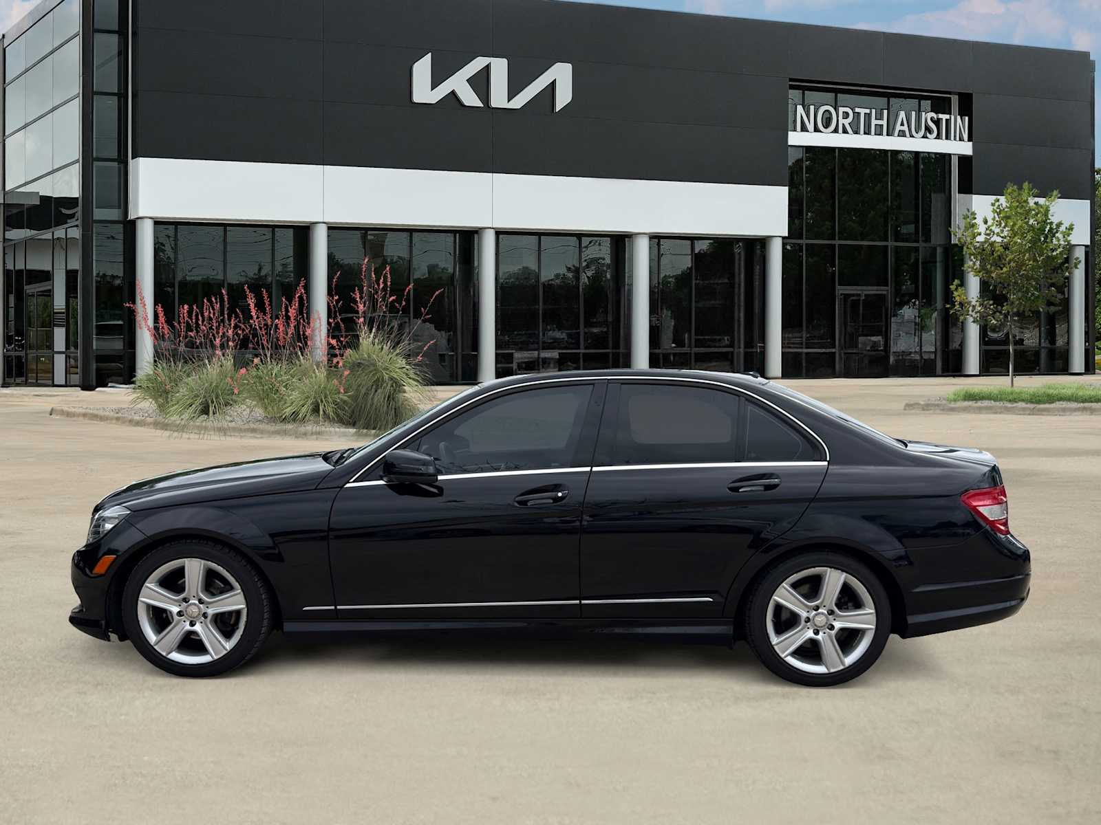 Thumbnail: 2011 Mercedes-Benz C-Class - 4
