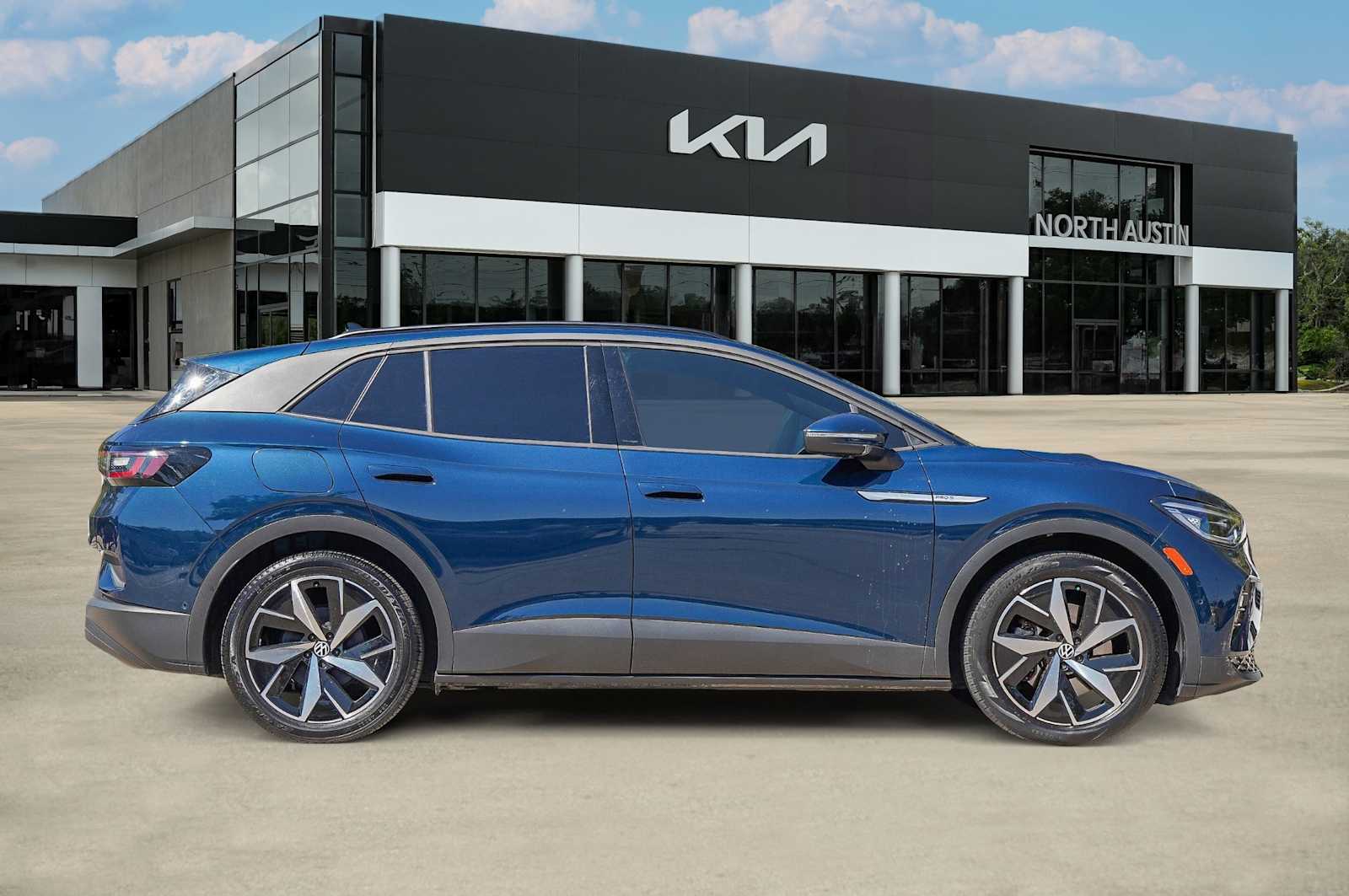 Thumbnail: 2023 Volkswagen ID.4 - 7