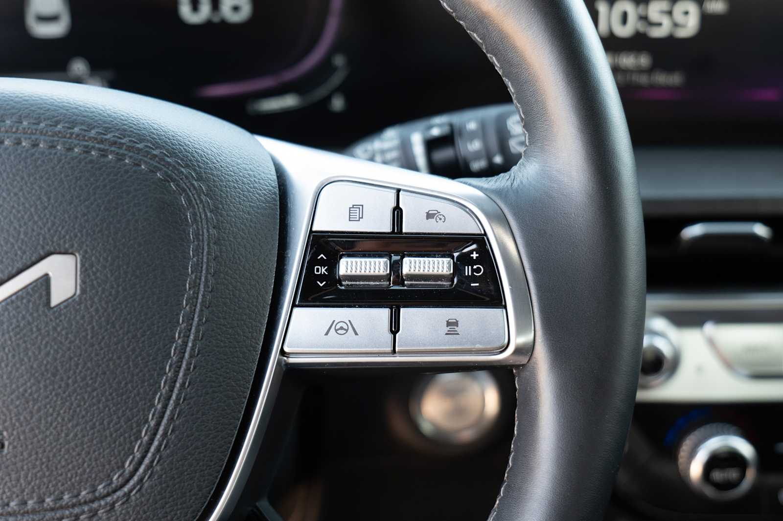 Thumbnail: 2023 Kia Telluride - 14