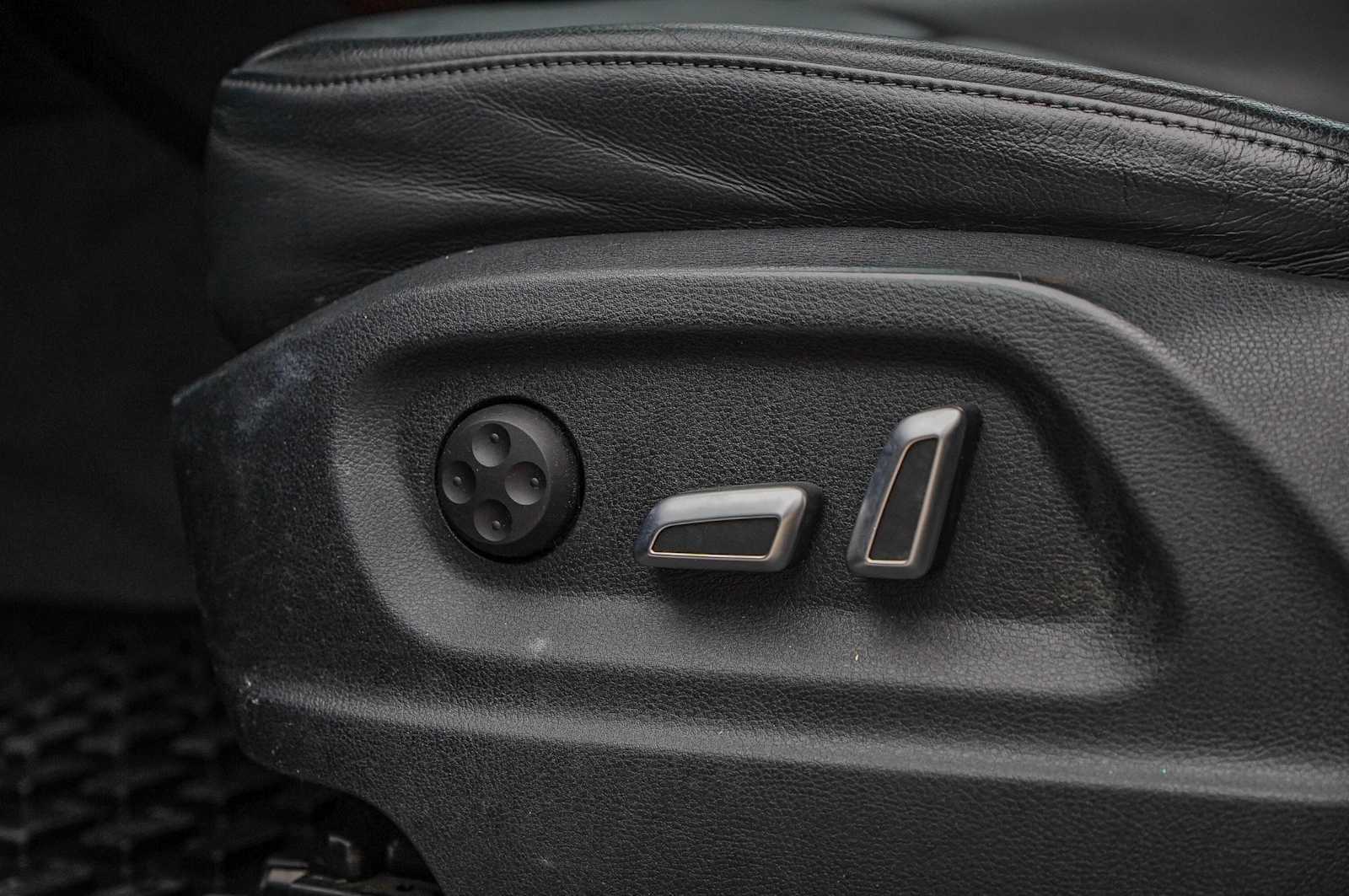 Thumbnail: 2015 Audi Q5 - 25