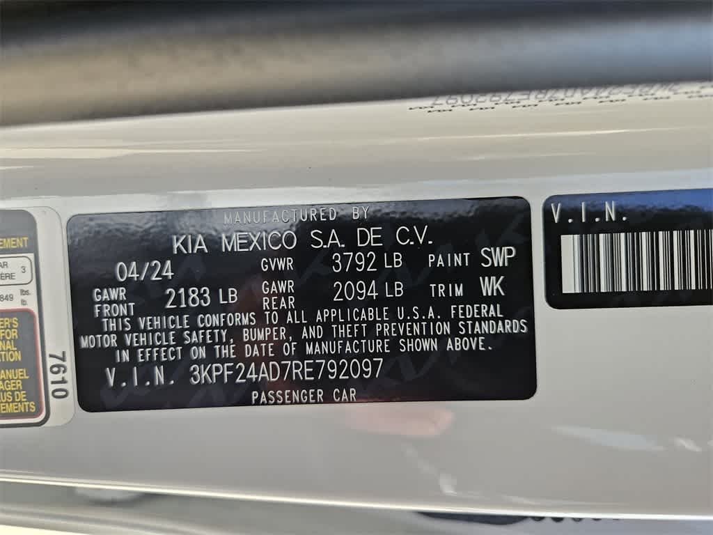 Thumbnail: 2024 Kia Forte - 31