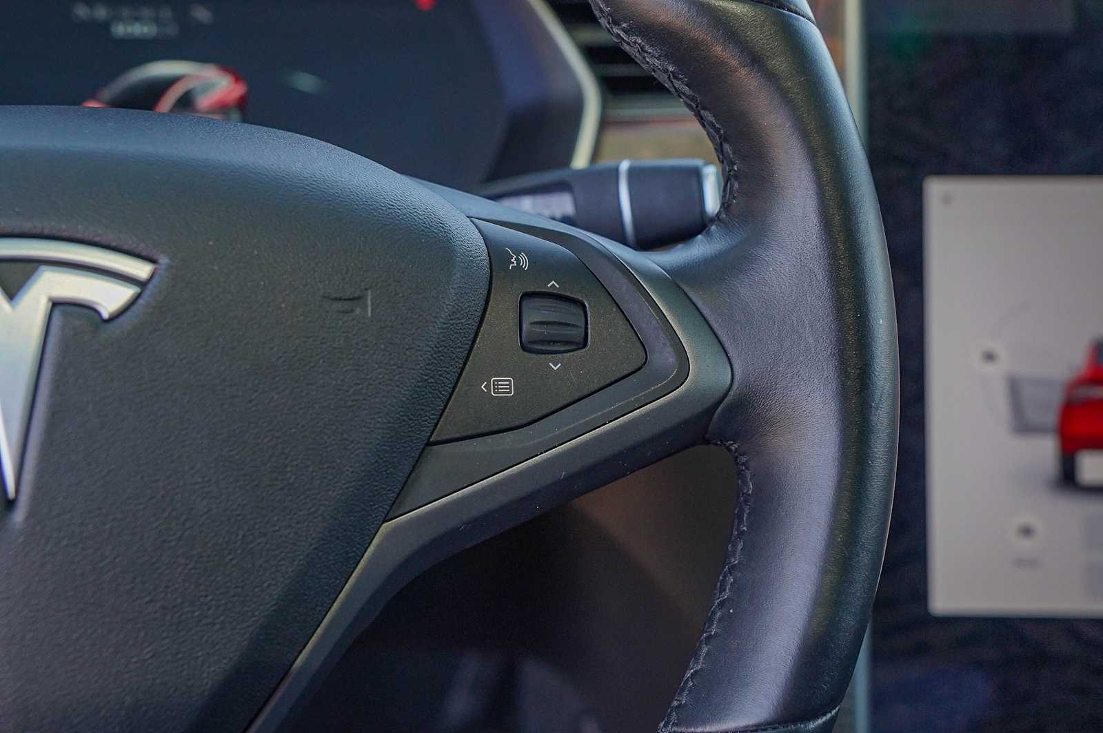 Thumbnail: 2018 Tesla Model X - 14