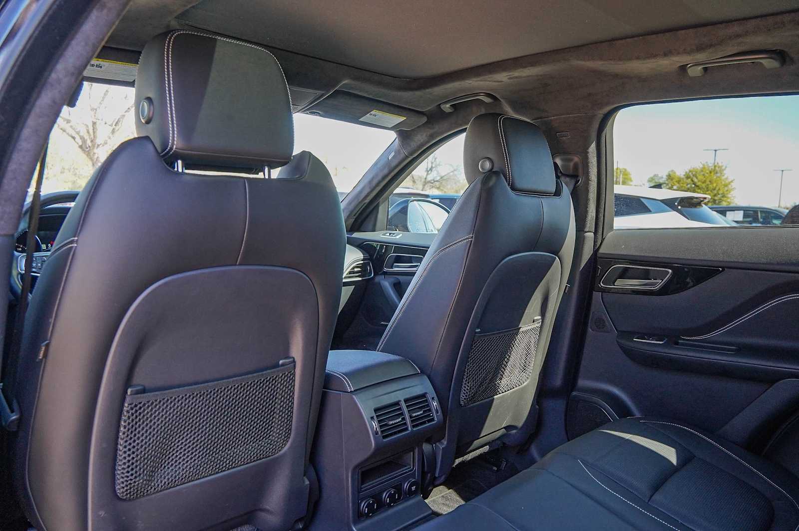 Thumbnail: 2020 Jaguar F-Pace - 29