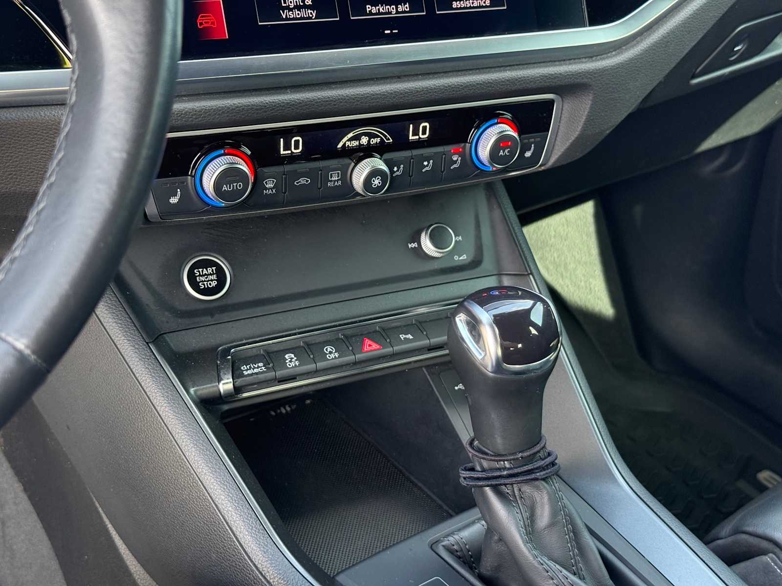 Thumbnail: 2022 Audi Q3 - 22