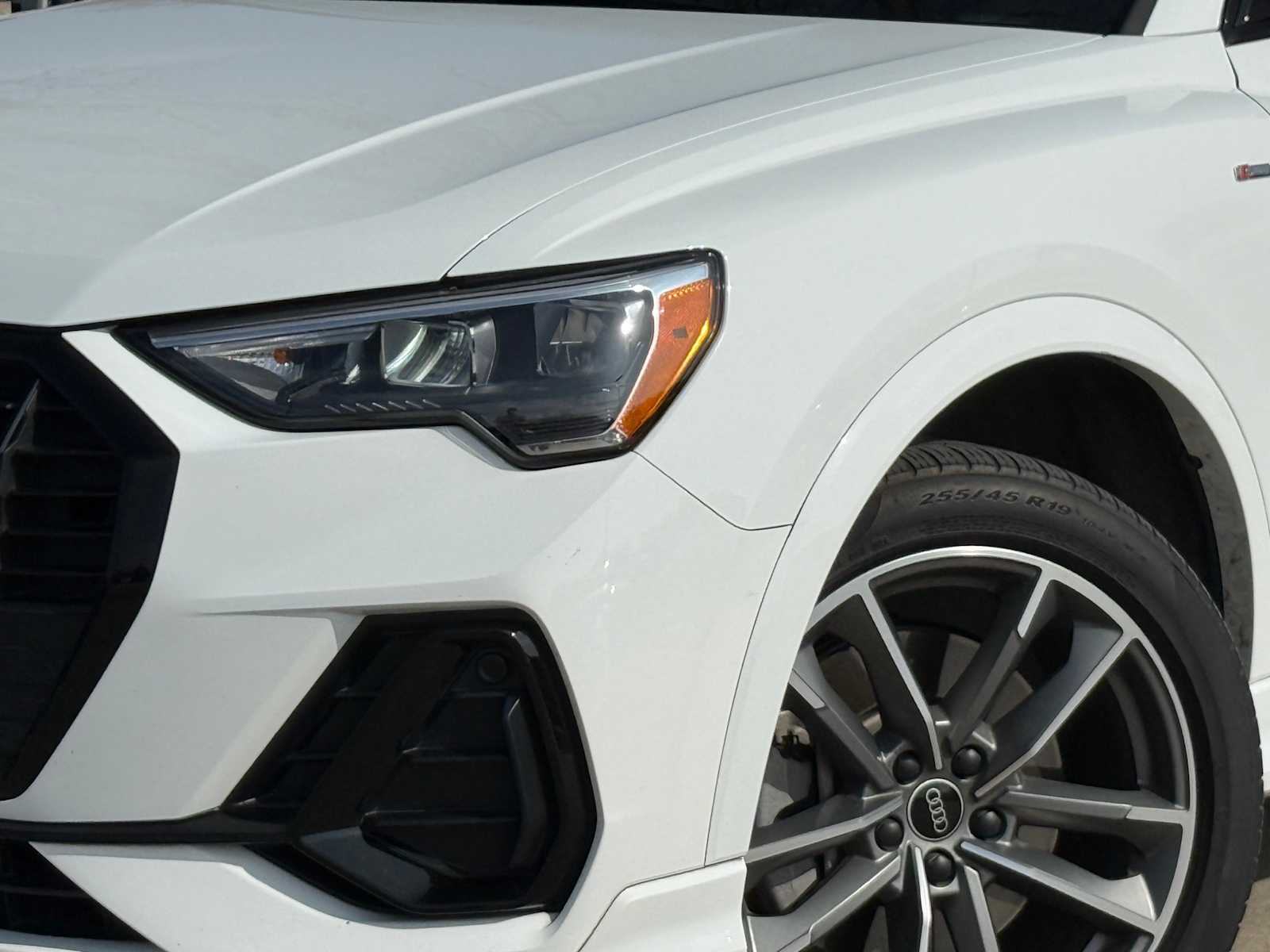 Thumbnail: 2022 Audi Q3 - 3