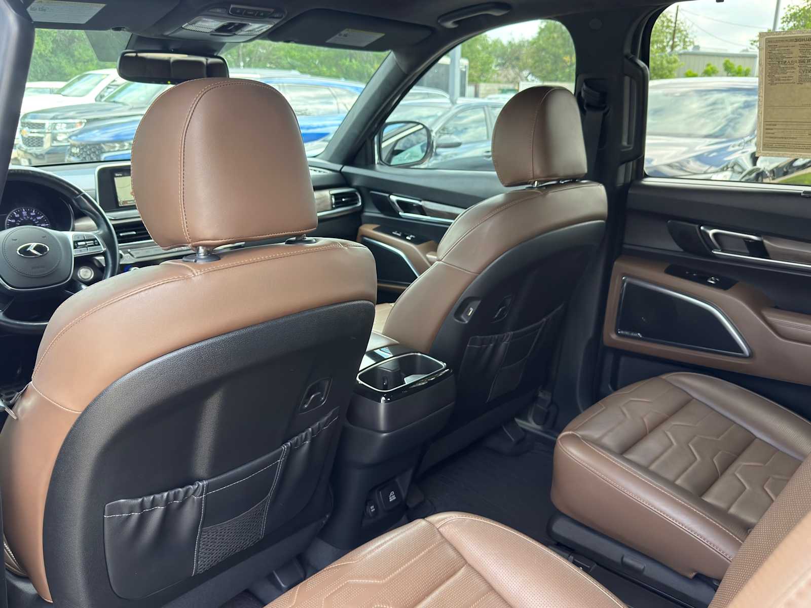 Thumbnail: 2020 Kia Telluride - 23