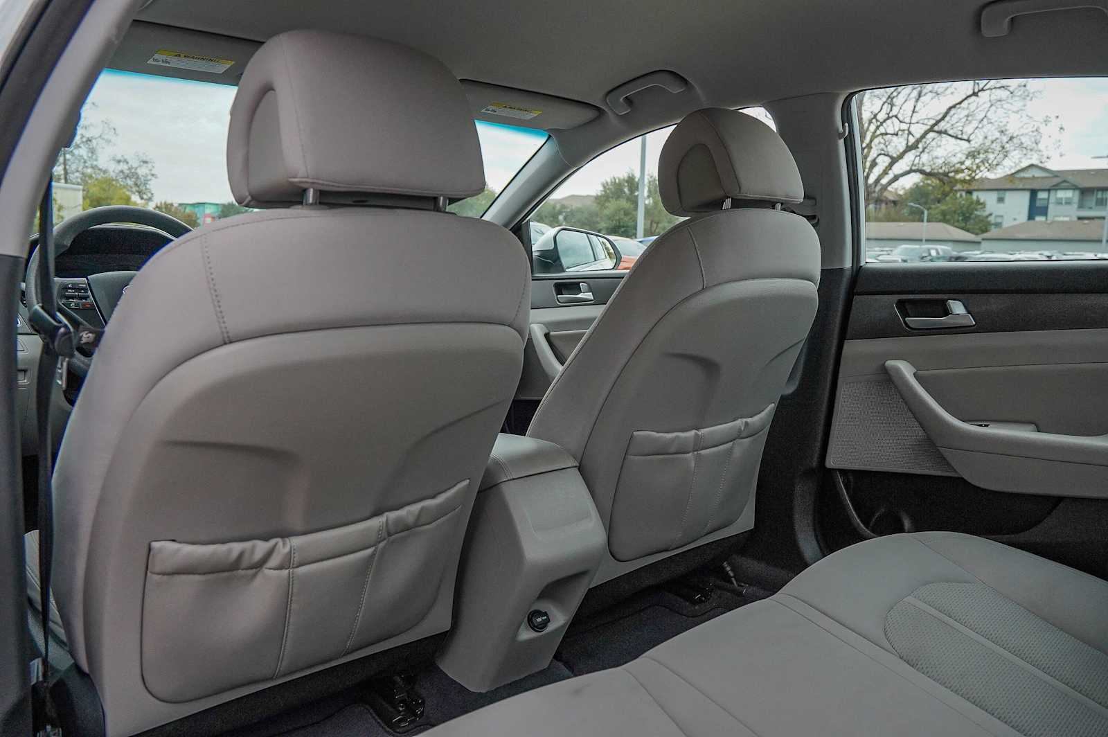 Thumbnail: 2015 Hyundai Sonata - 27