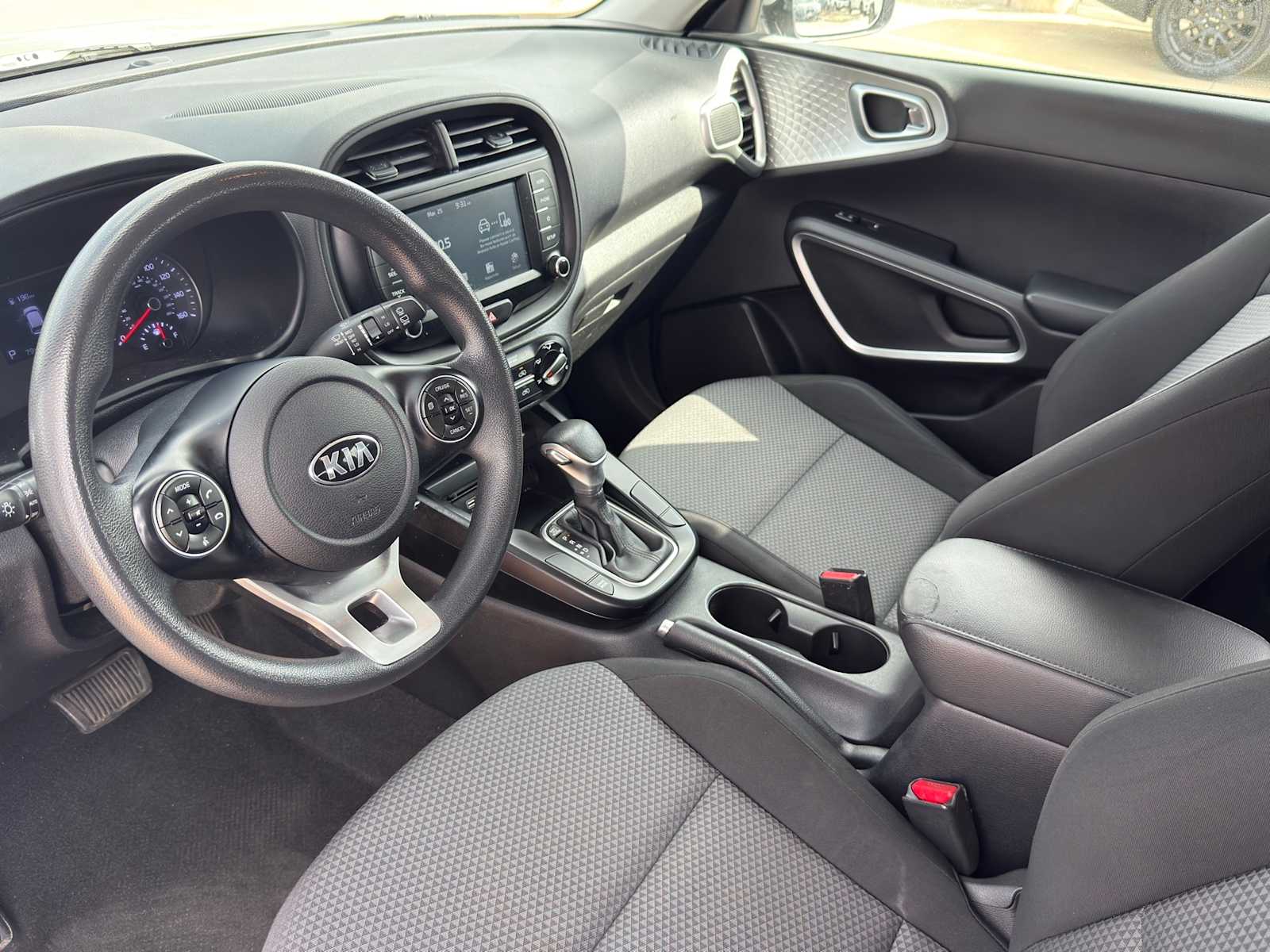 Thumbnail: 2020 Kia Soul - 10