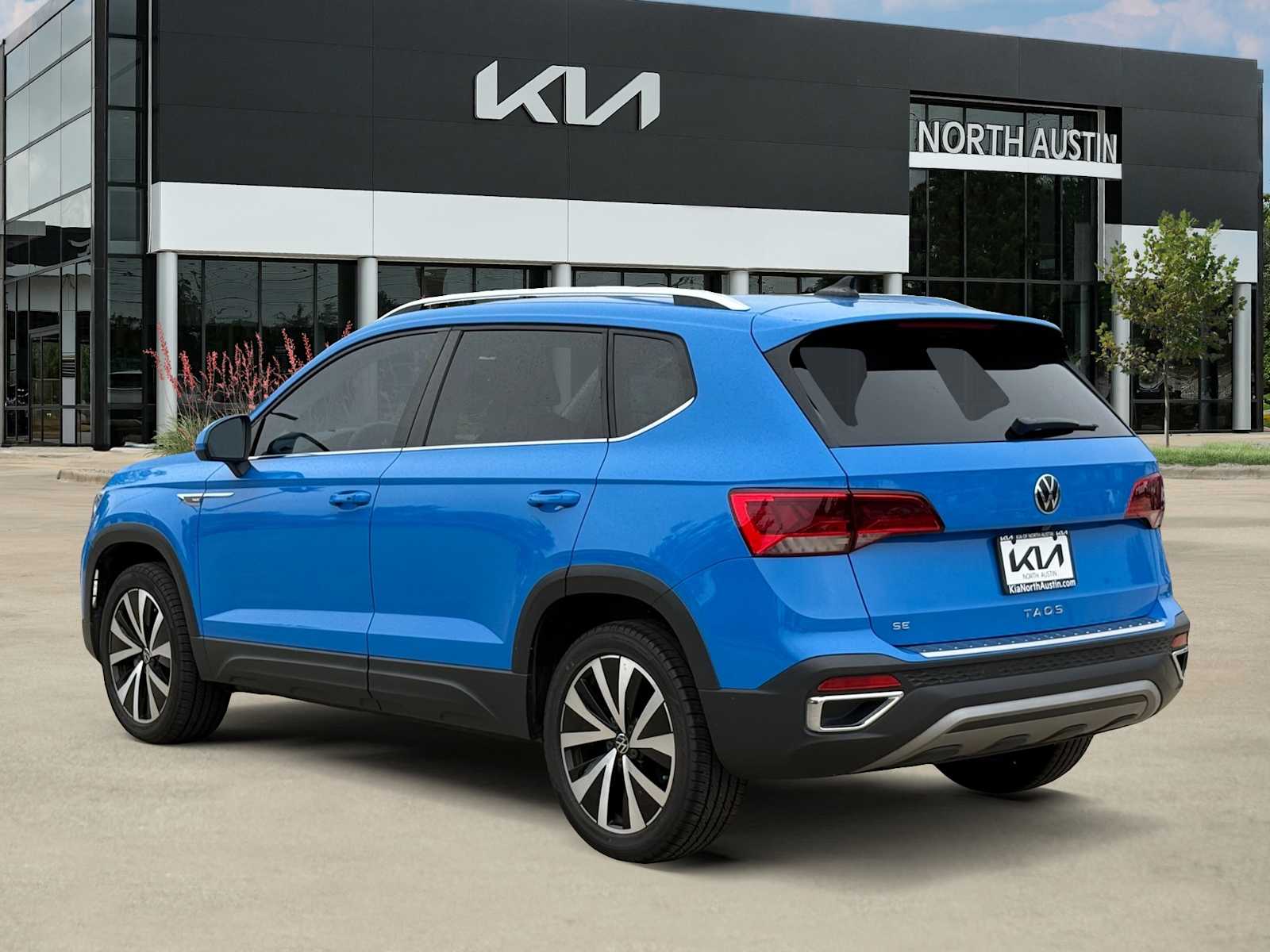 Thumbnail: 2022 Volkswagen Taos - 5