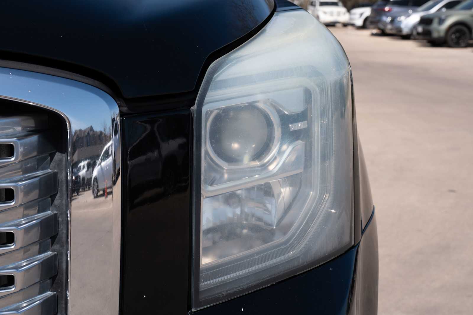 Thumbnail: 2015 GMC Yukon - 3