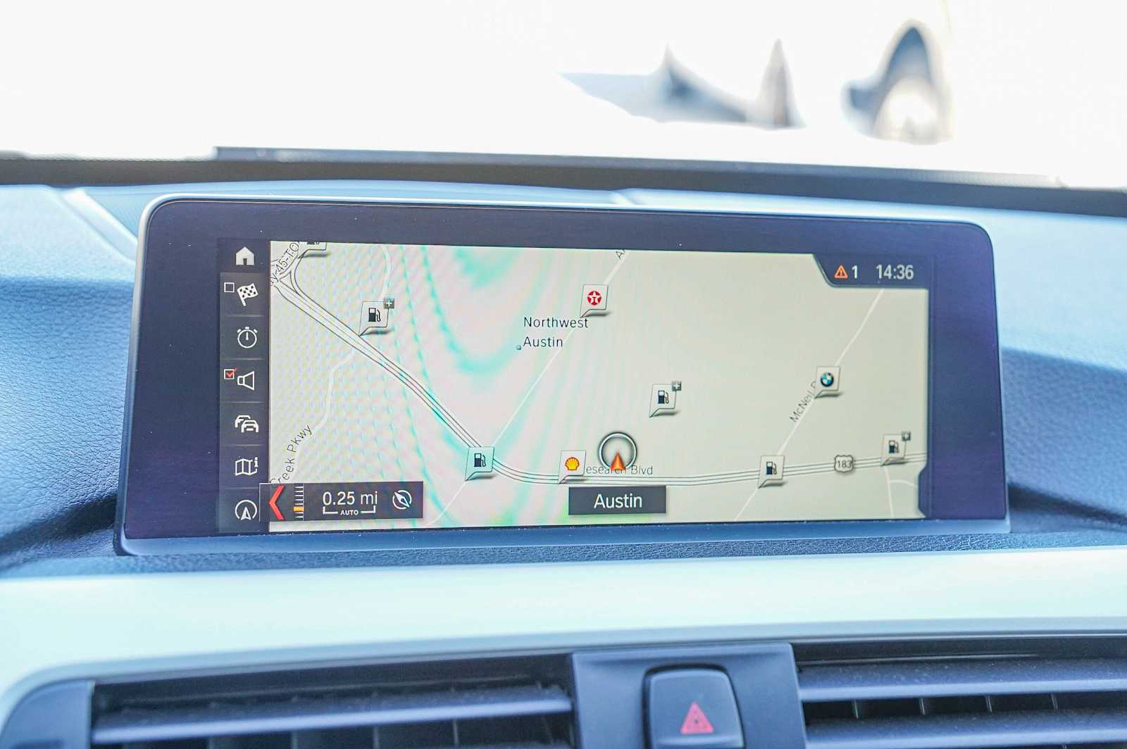 Thumbnail: 2018 BMW 3 Series - 17