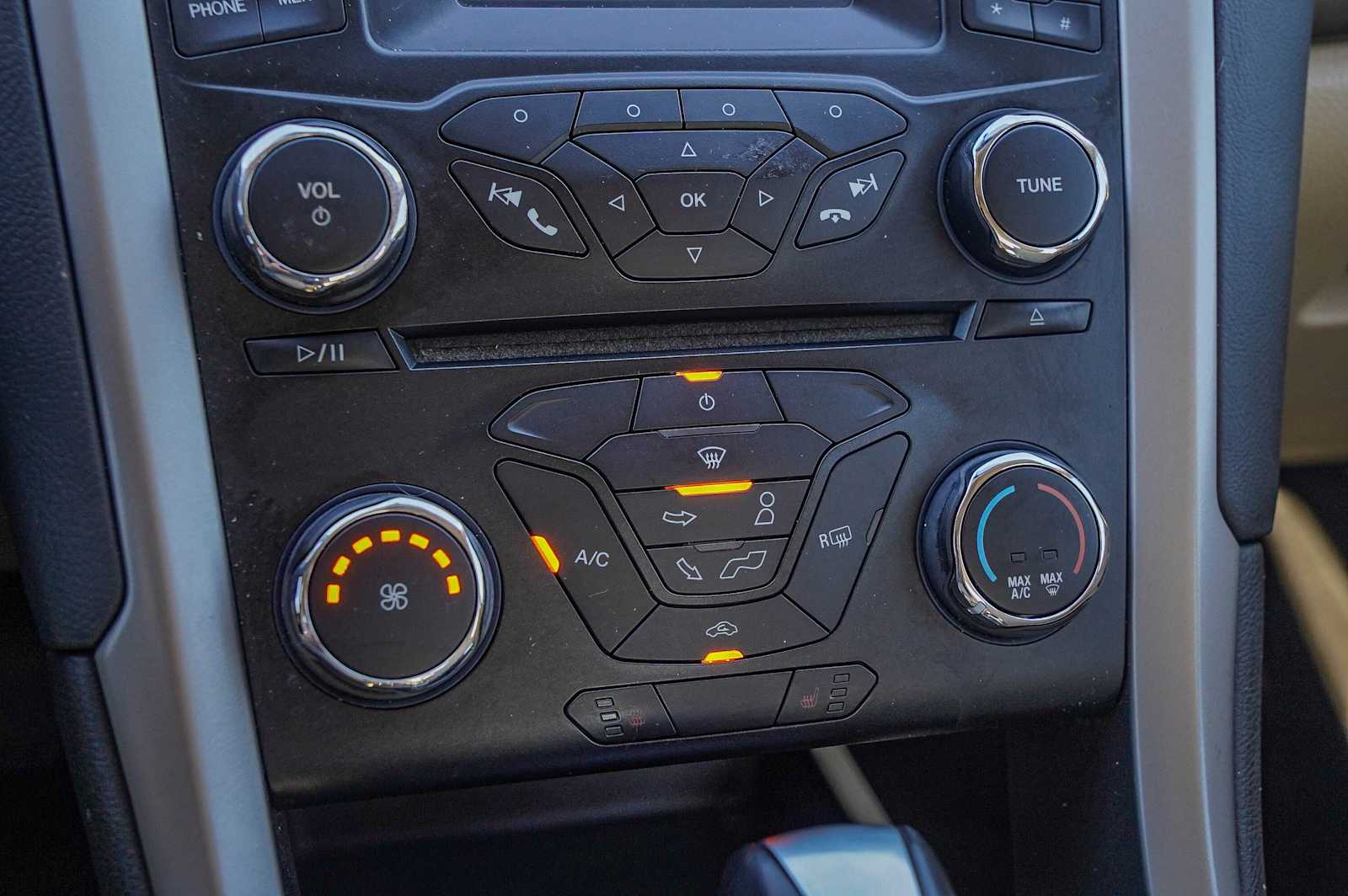 Thumbnail: 2014 Ford Fusion - 19